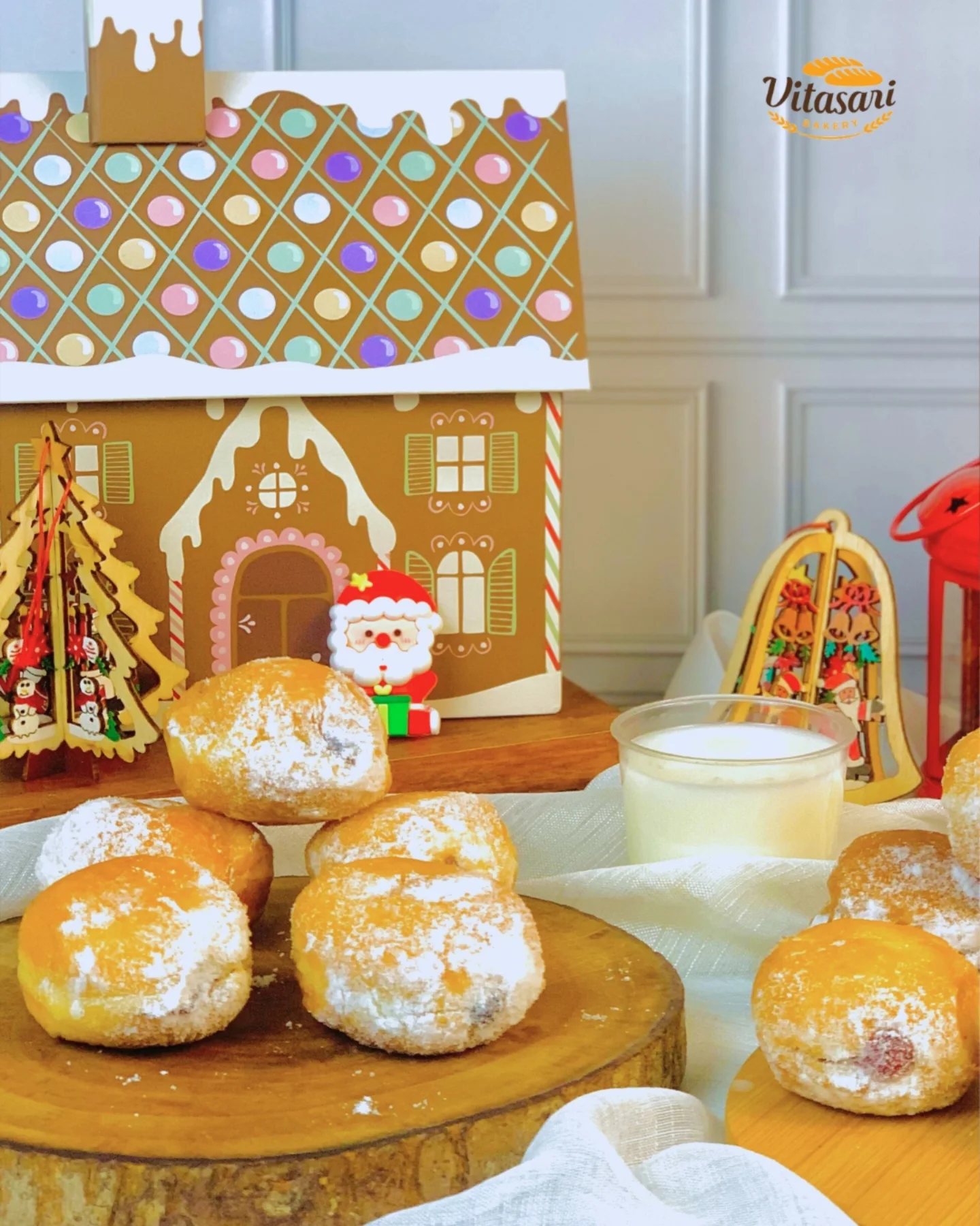 Carb-heads, attention! Bandung's legendary bakery is driving locals wild! 4