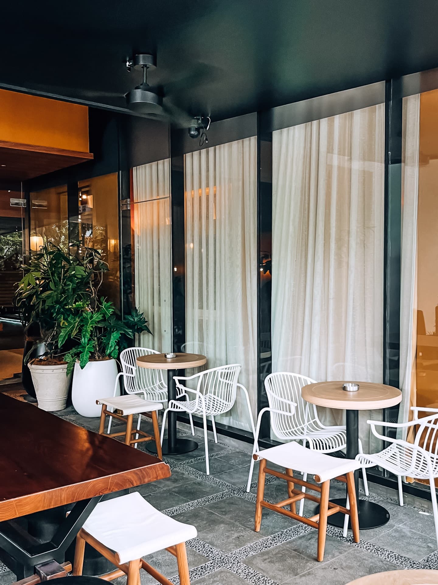 在雅加达最美咖啡馆办公，结果被网速和牛角包整破防了 5