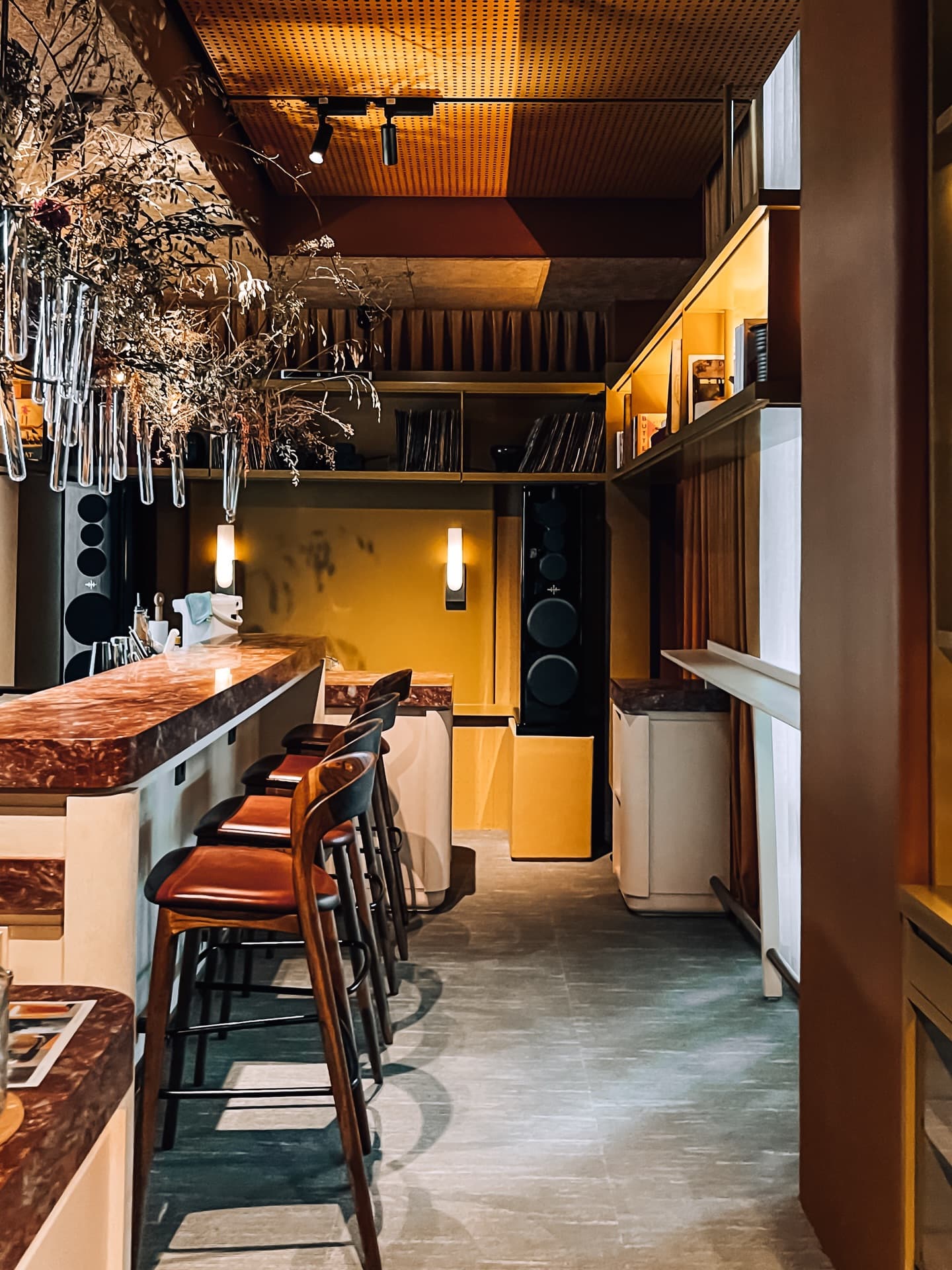 在雅加达最美咖啡馆办公，结果被网速和牛角包整破防了 3