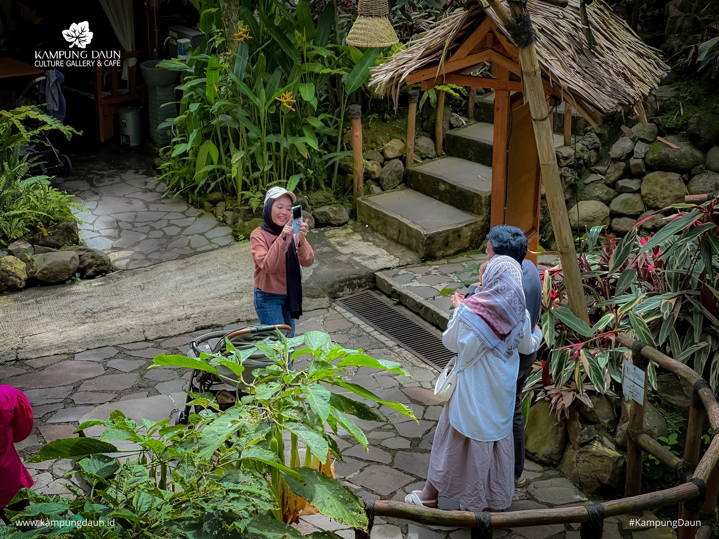 万隆不只有火山！我钻进森林，在瀑布边吃了顿饭 8