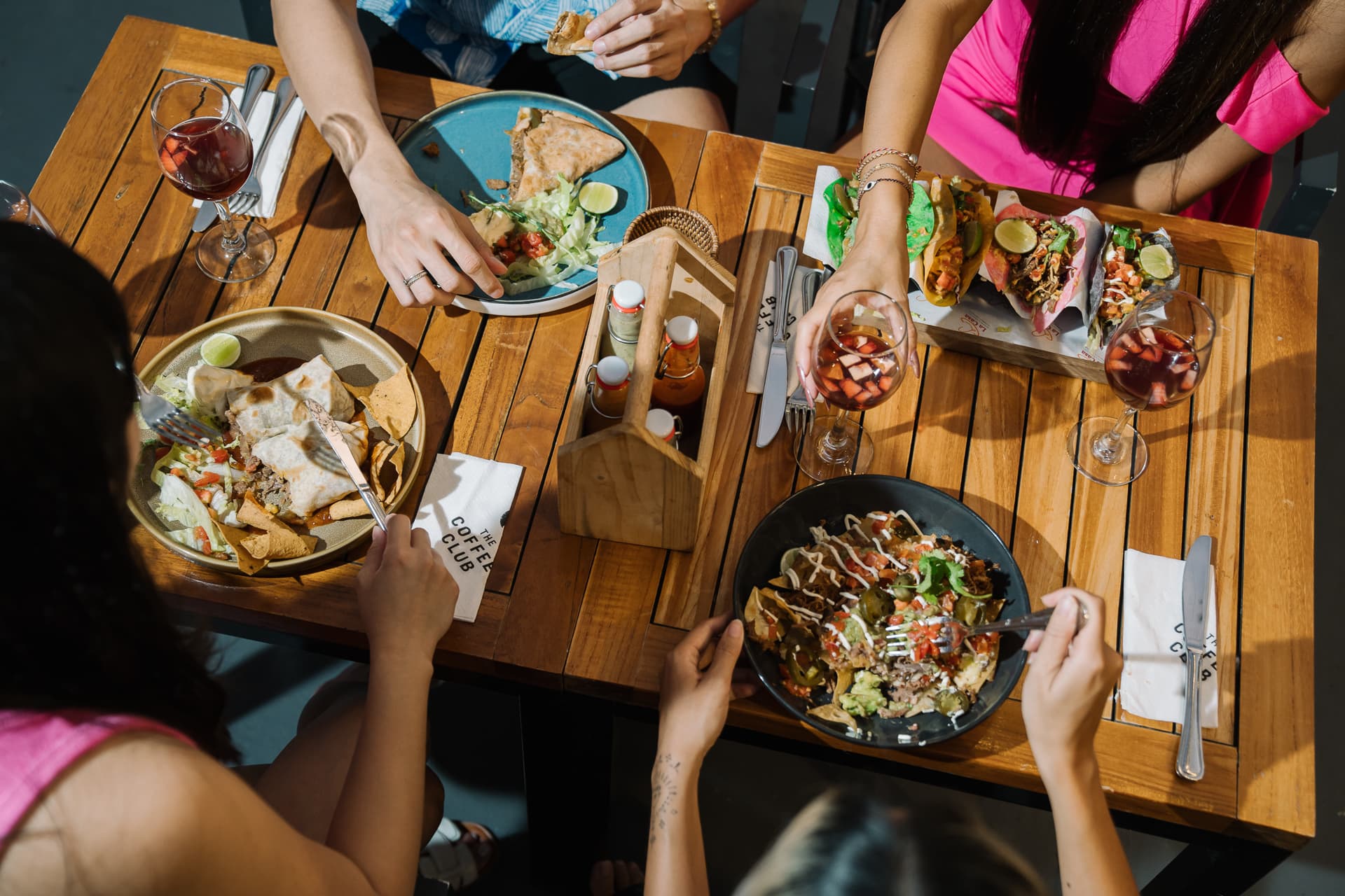 Who says Legian has no good spots for Nongkrong? This sunset bar begs to differ 4