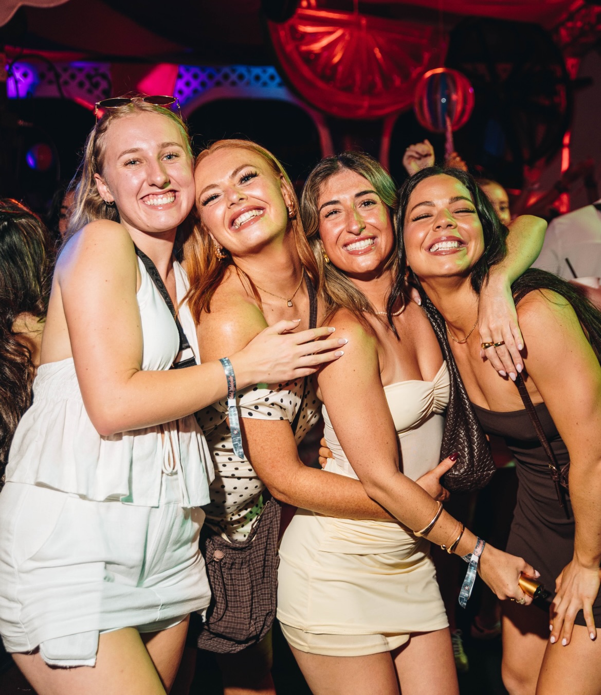 The food is just average, so why do I keep coming back to this spot in Bali? 5