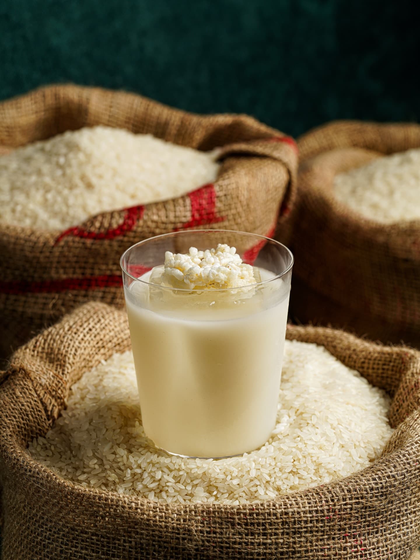 Bar baru di Grand Hyatt ini, selain mahal & cakep, isinya apa lagi sih? 3