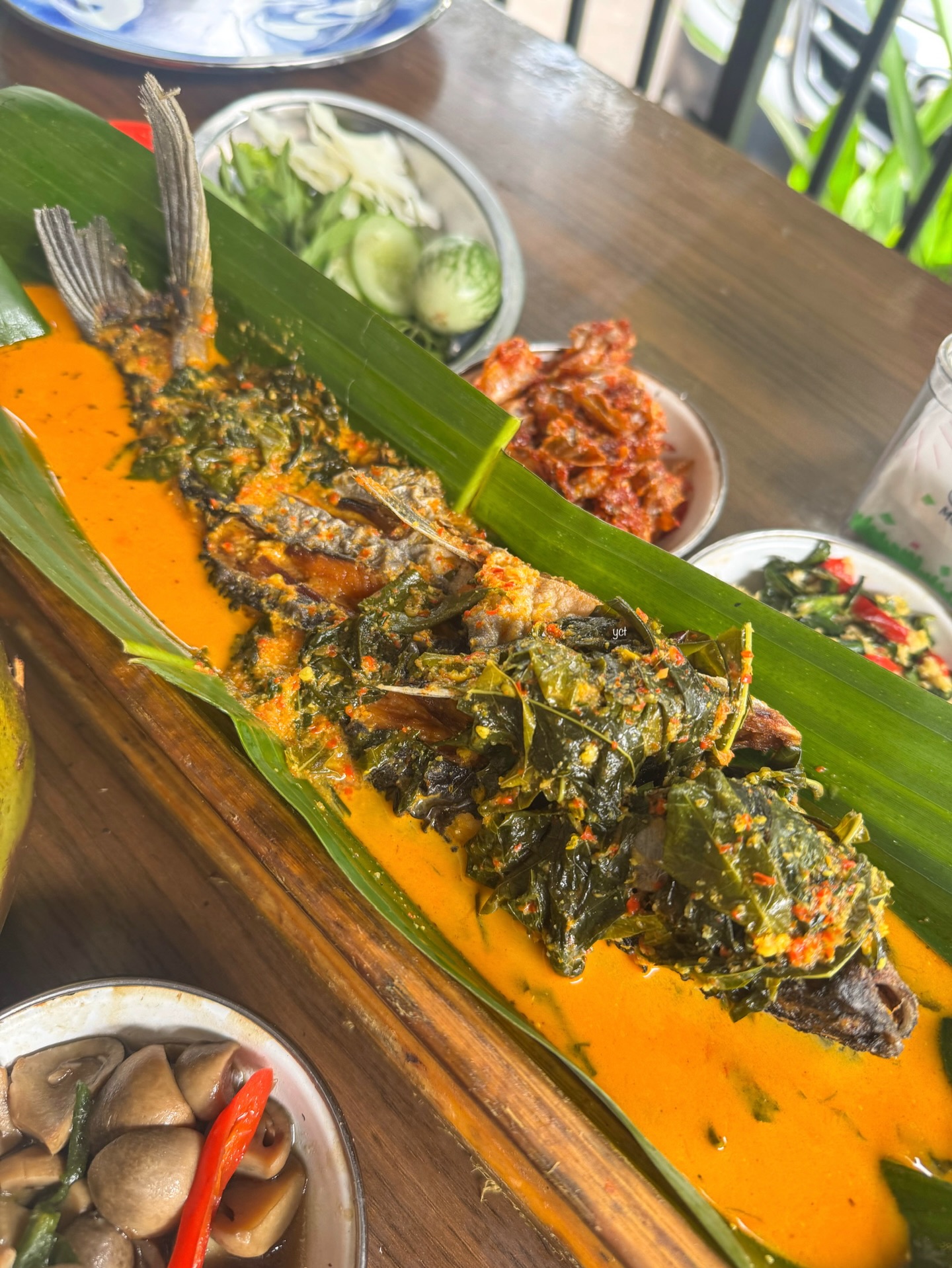 Stuffed for 50k per person, Bandung's "Mother-in-law's House" food is incredibly delicious! 2