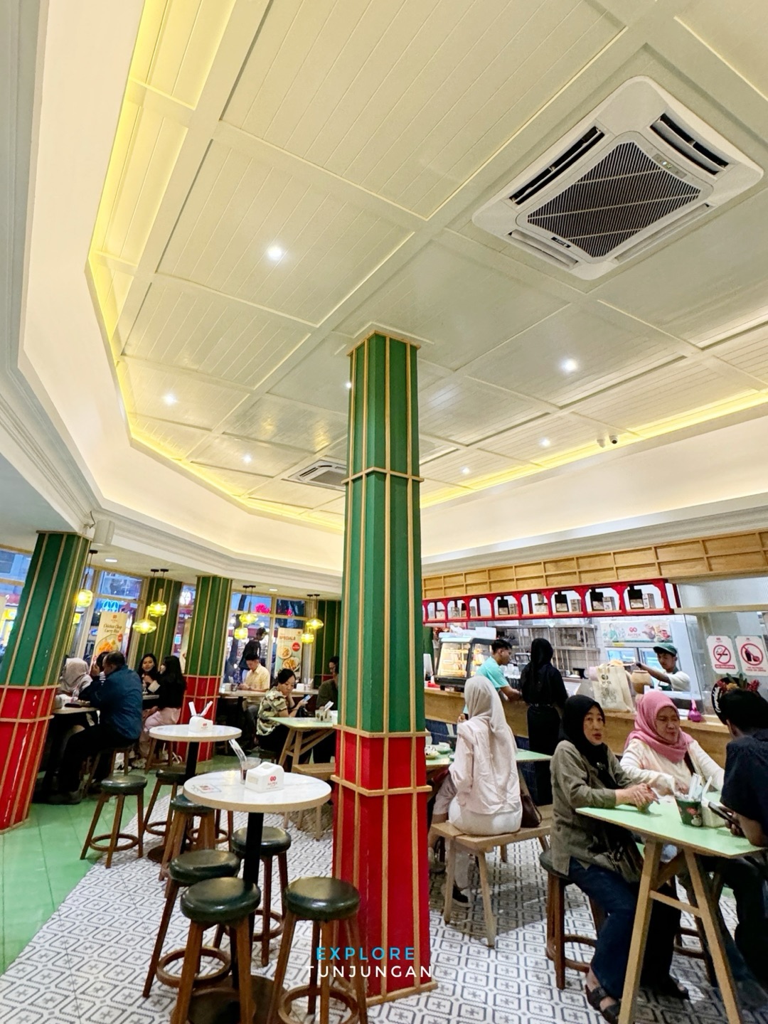 Google 4.8星 vs 食物里吃出订书钉，泗水这家网红店我该怎么说？ 3