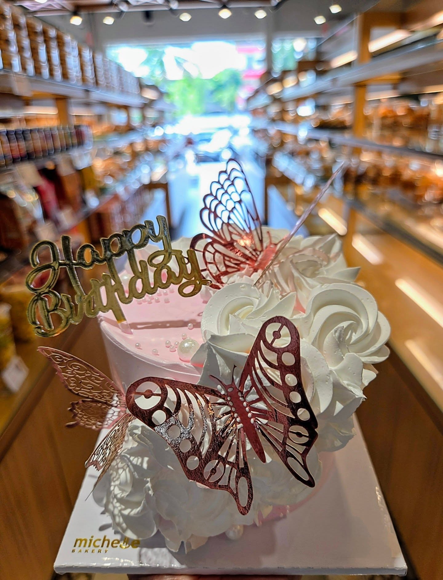 From Lokal pastries to Korean cakes, this Cibubur bakery is just Anjay 7