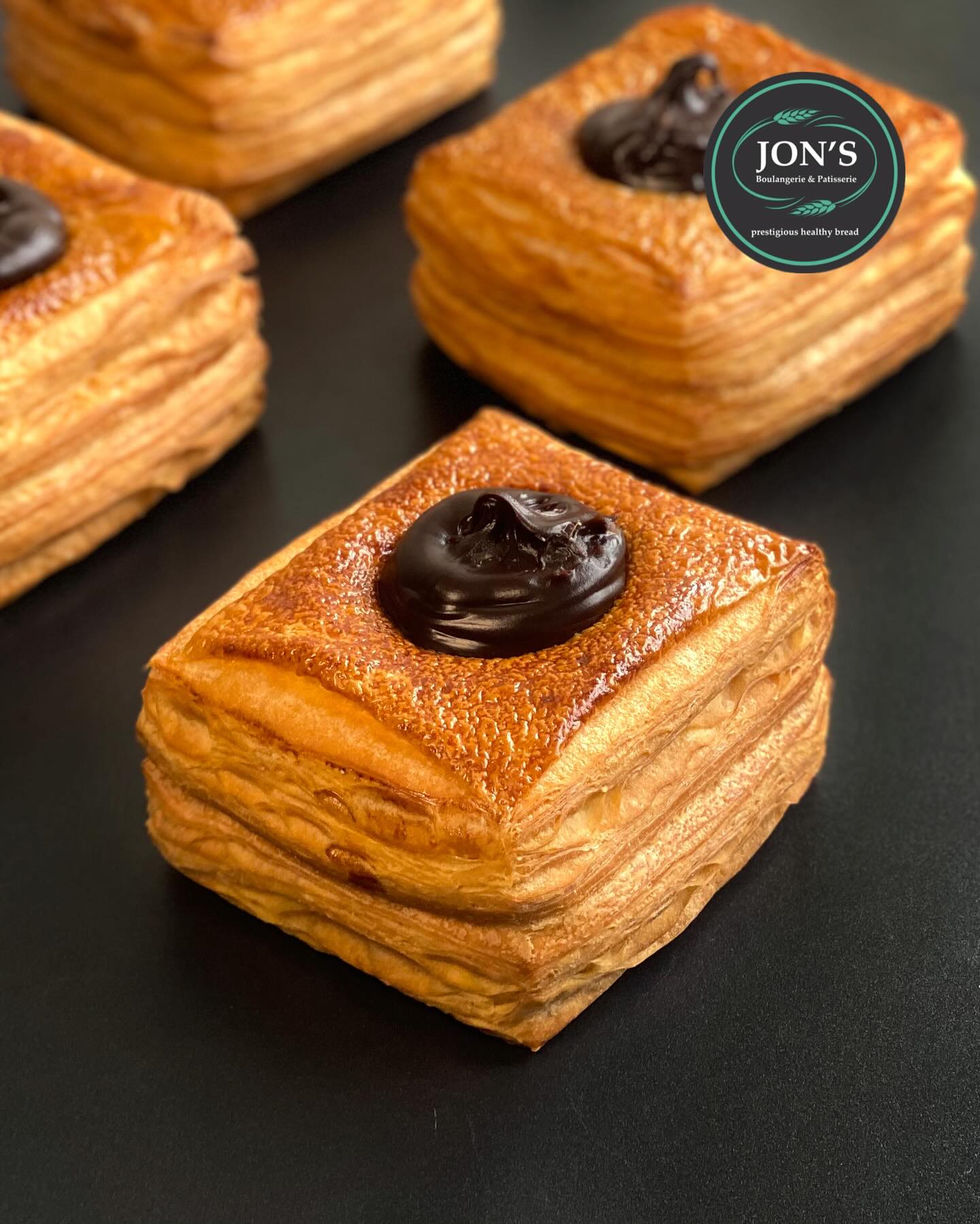 Leaving Lampung without this souvenir? I tried it for you, and it's the real deal. 3