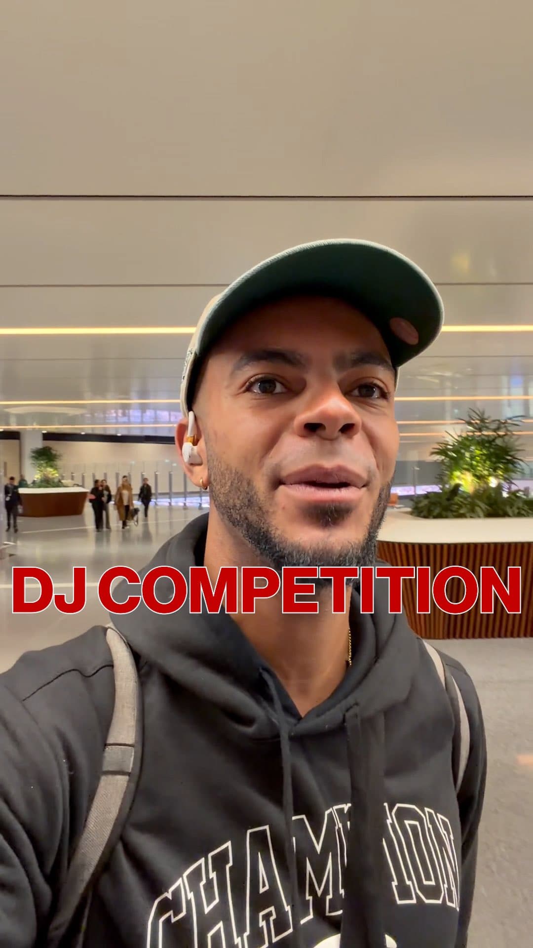 "Playground" di Uluwatu: Party, biliar, & market jadi satu! Tapi serius, jangan ke sini cuma buat makan ya - Tentu, saya siap. Silakan berikan judul dan konten artikelnya.