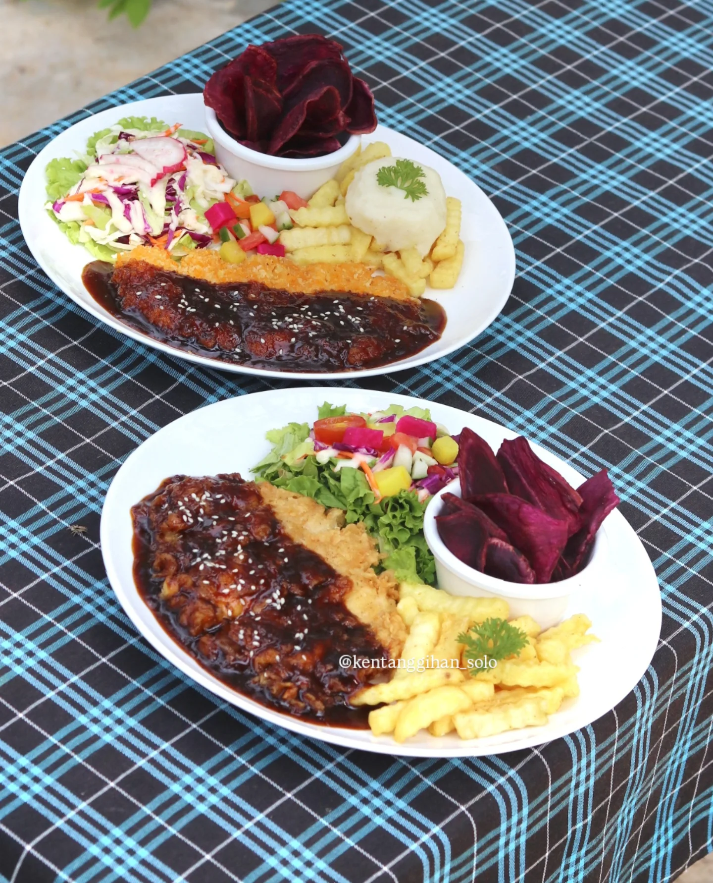 人均20块吃到撑，但这家中爪哇网红西餐厅的槽点我必须说！ 3