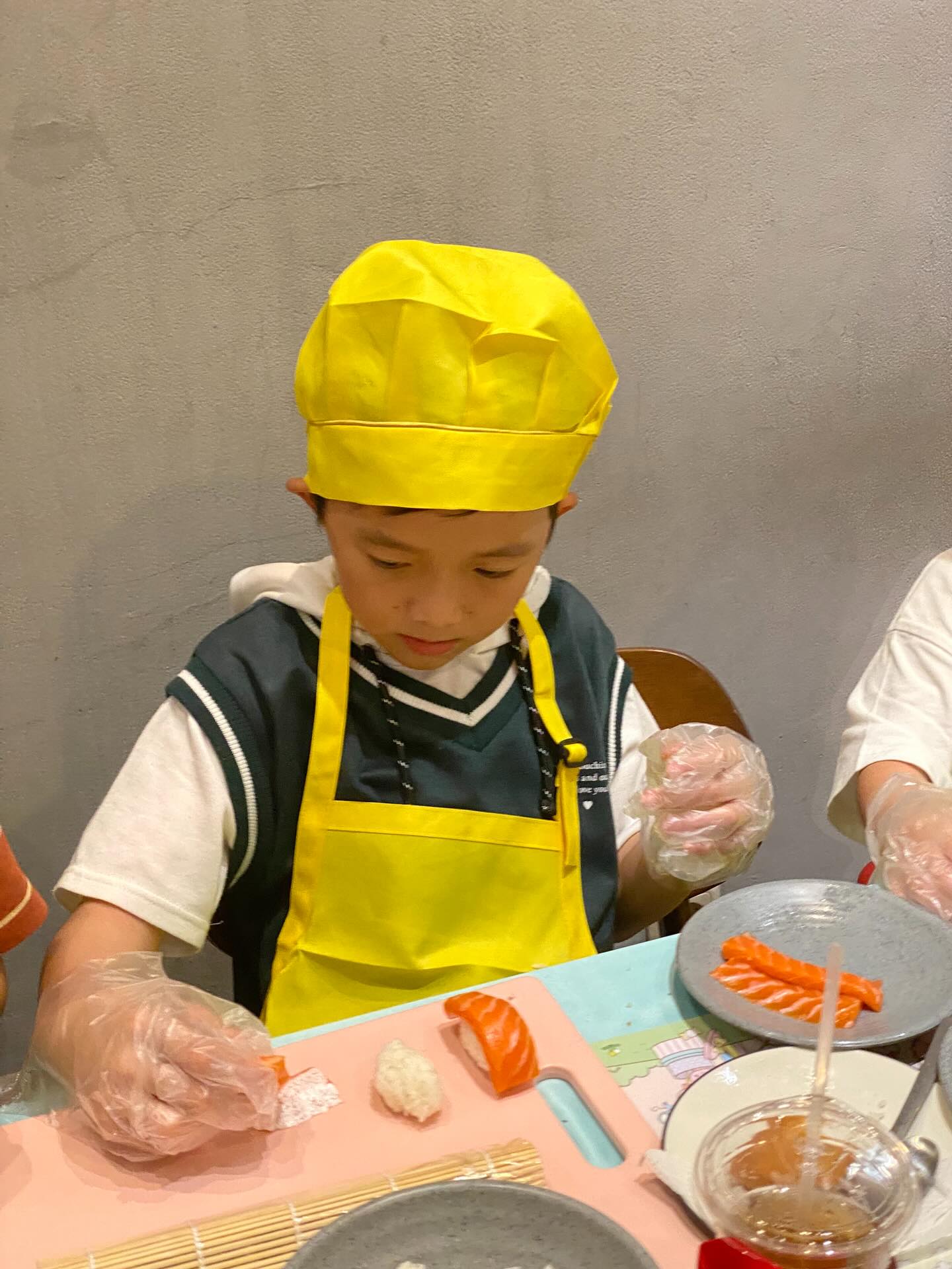 20k Sushi, Free Manga, This Tangerang Japanese Spot is So Chill 4