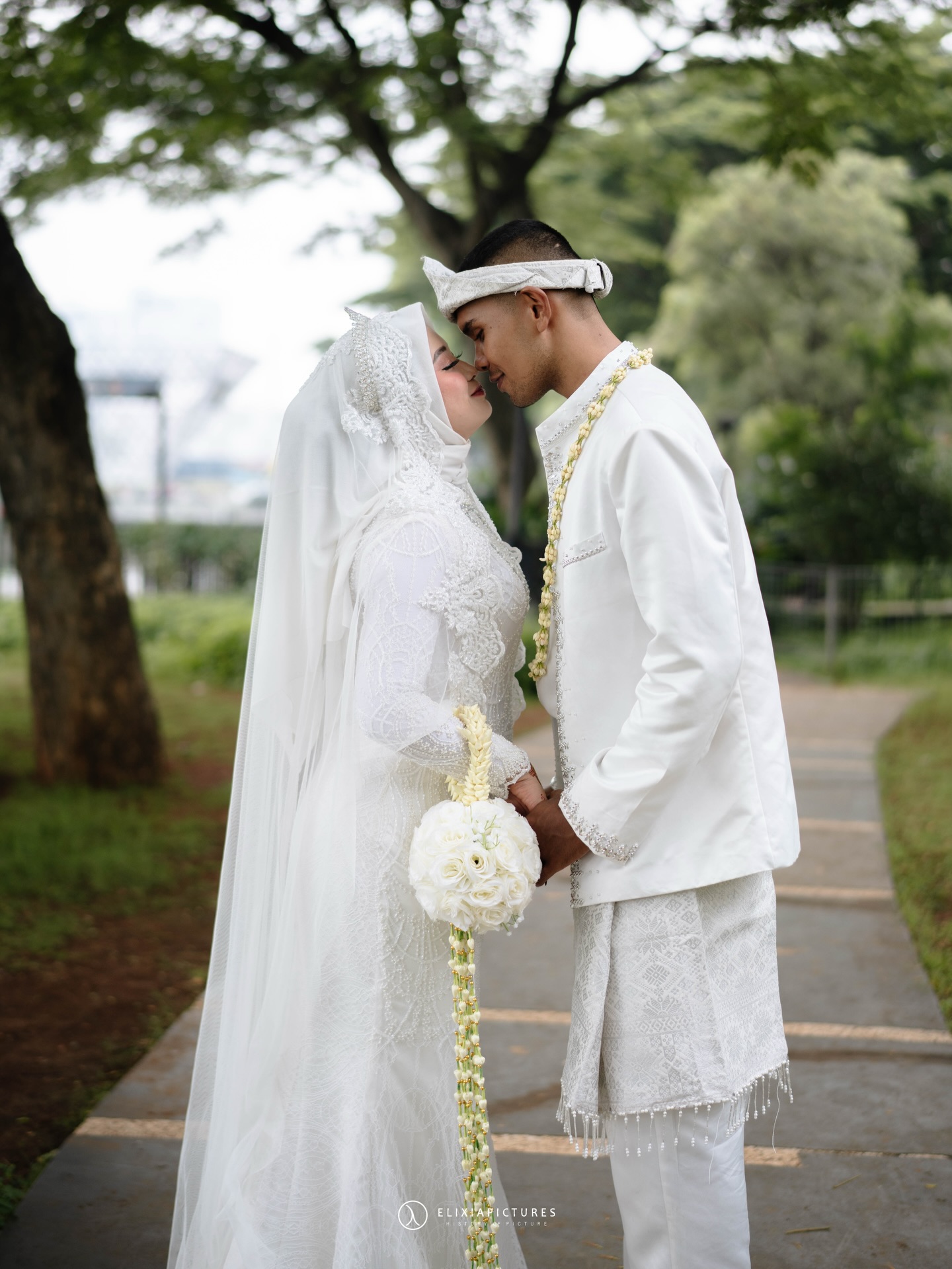 View-nya Mantap buat Chill 🌅, tapi rasa & servisnya kayak blind box? Resto di Bekasi ini Anjay bikin galau 7