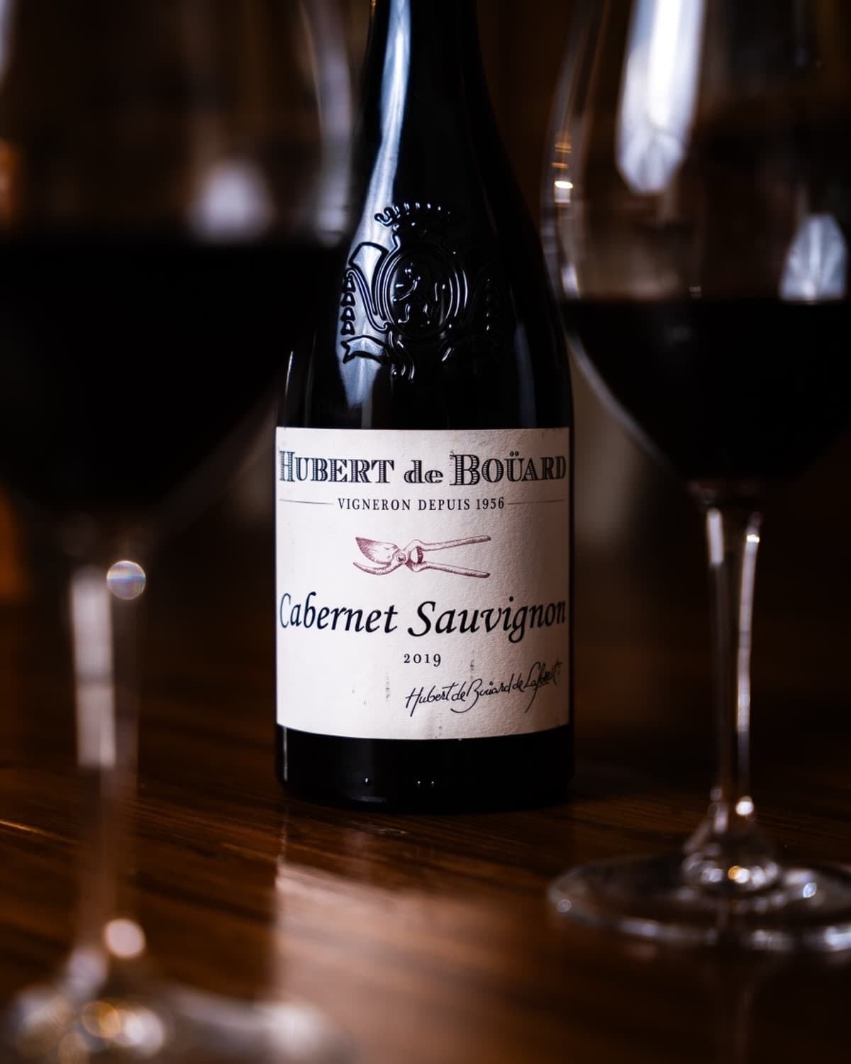 VIN+ Kemang: Tempat nongkrong mantap buat wine lovers, atau makanannya anjay, zonk? 2