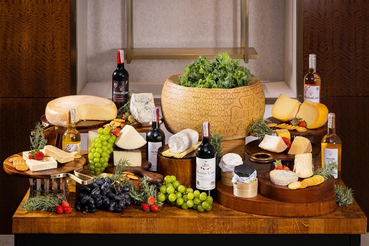 Anjay, nongkrong di Ritz-Carlton 400rb+ buat buffet cuma gini doang? Katanya mantap, gue harus jujur nih. 3