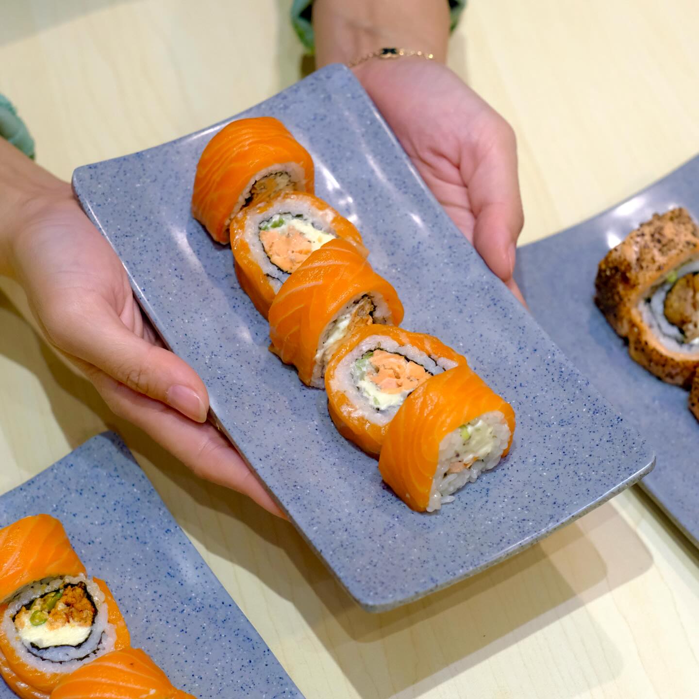 寿司2万块，漫画免费看，坦格朗这家日料也太Chill了吧！