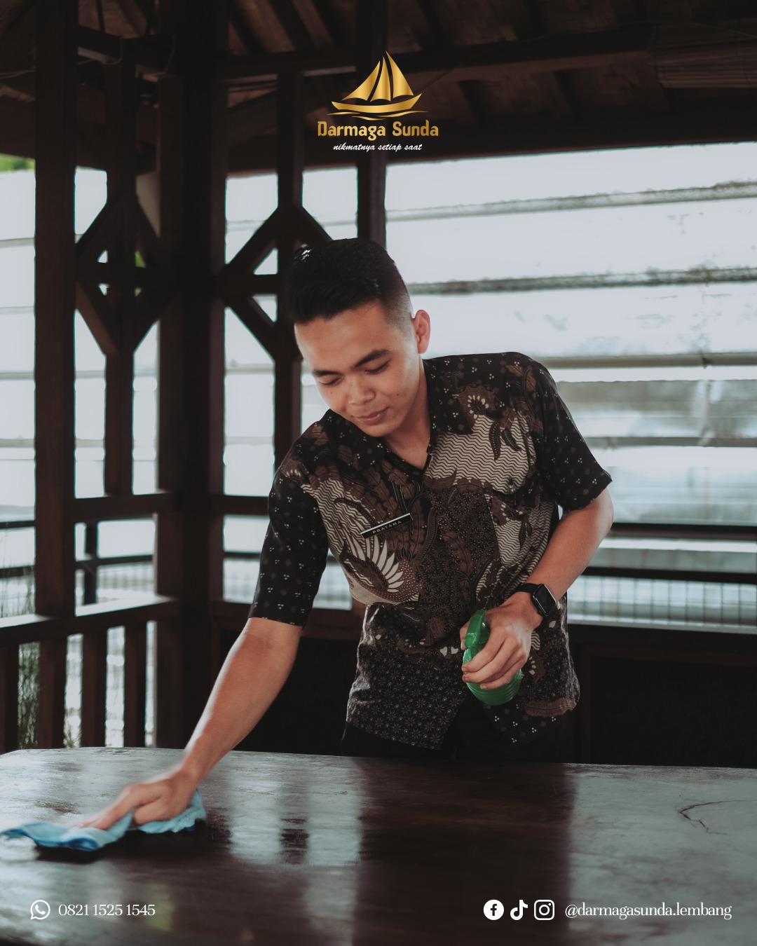 Queue for 2 hours, just to eat on a fish pond? I'm finally trying this viral Lembang spot! 3