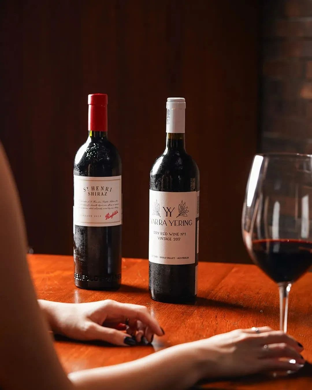 Hampir puter balik gara-gara bau rokok, tapi liat view Bundaran HI & pasta ini... Anjay, mantap parah