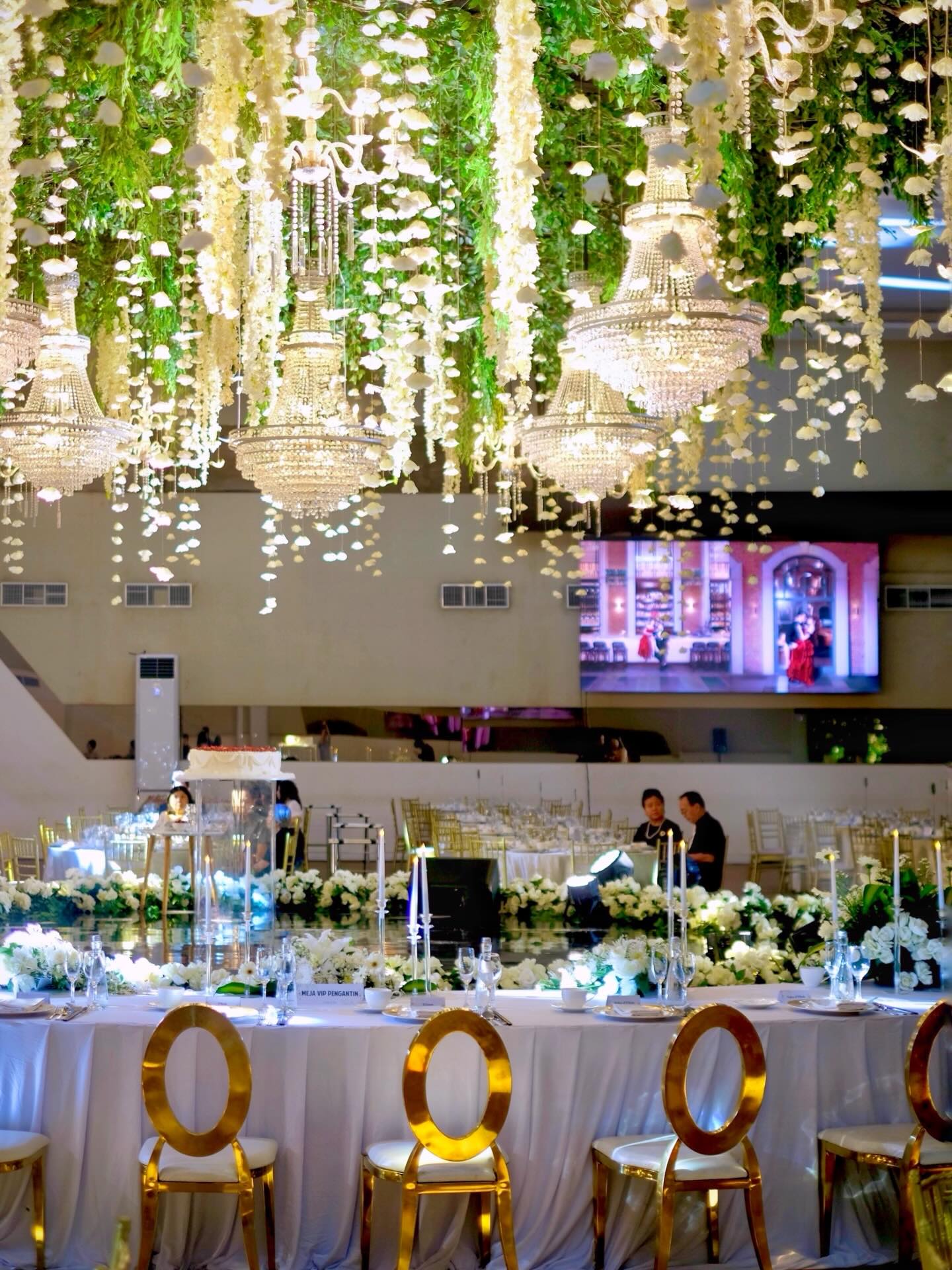 Mau makan masakan Jepang, Chinese, & Italia sekaligus di Semarang? Yang Mantap sama yang zonk dari tempat ini udah aku cobain semua 3