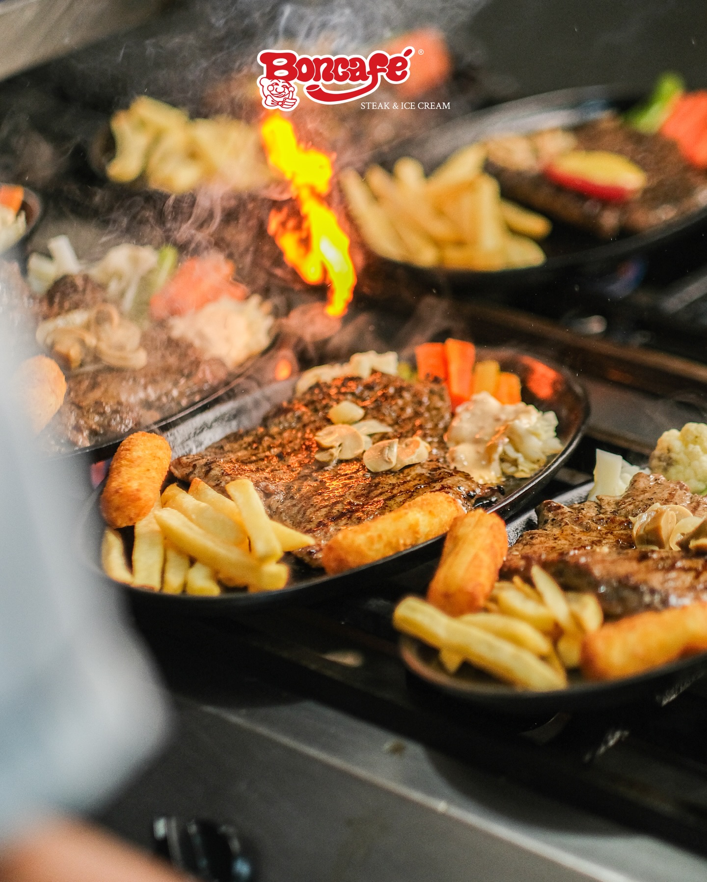 泗水这家传奇牛排，酱汁居然是甜的？我替你尝了！