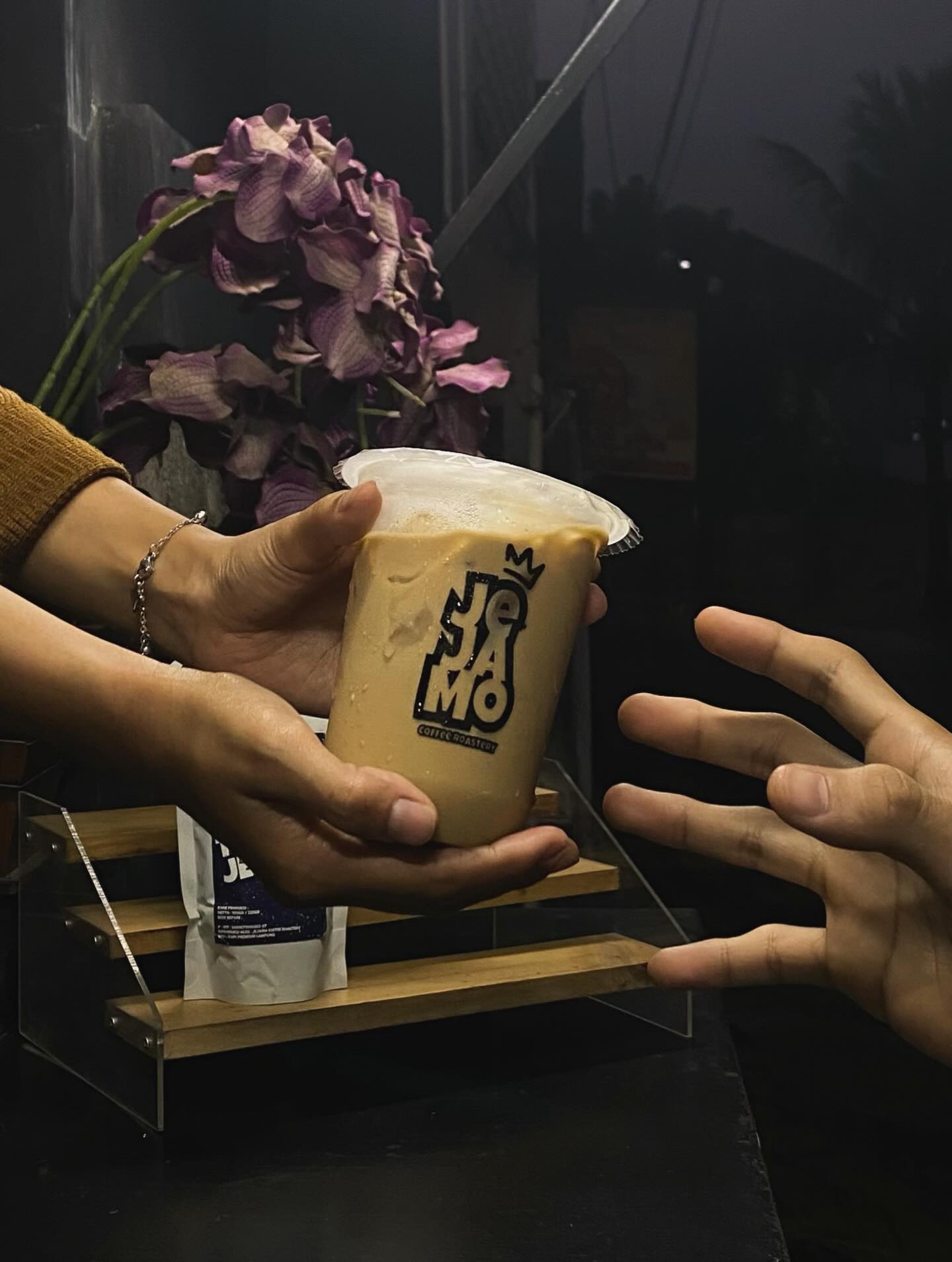 Forget Downtown! This Suburban Gem in Lampung is the True Coffee Paradise. 4