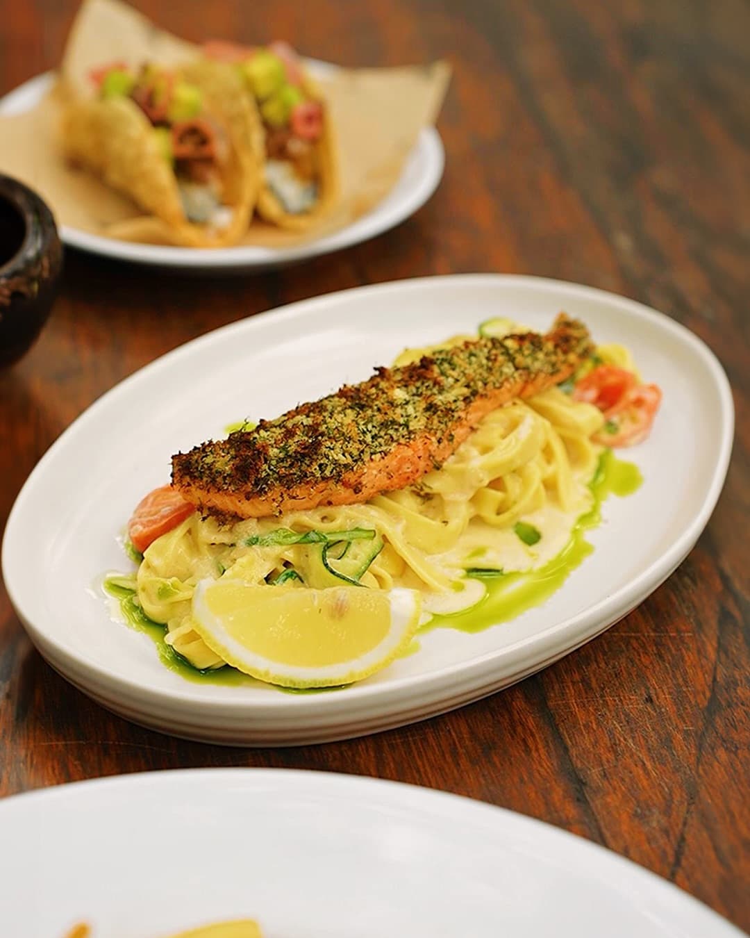 Jangan cuma liat fotonya! Spot nongkrong 'Little Bali' di Jakarta ini, mending baca dulu deh sebelum reservasi. 5