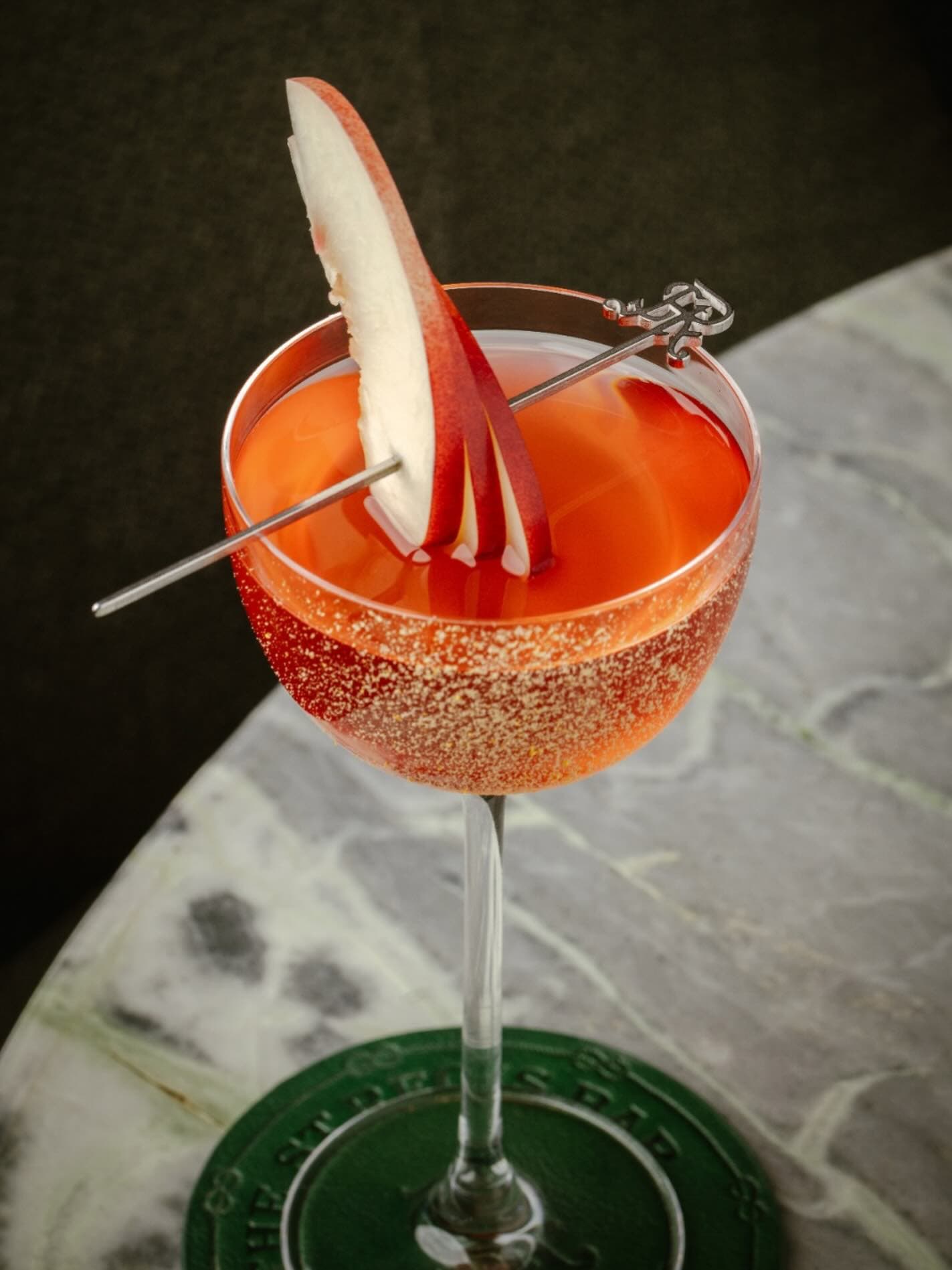 Nongkrong di St. Regis Bar Jakarta: Setengahnya Anjay Mantap, Setengahnya Lagi Bikin Ngomel. 3