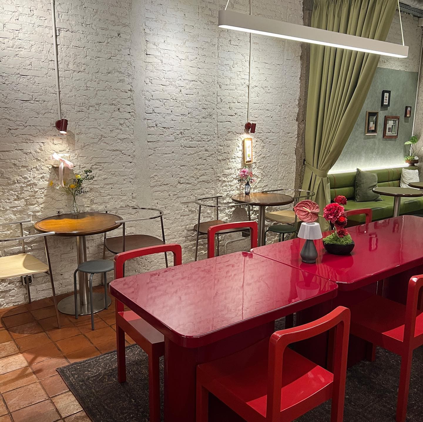 How did a 4-seat, self-service dessert shop in Jakarta go viral? 3