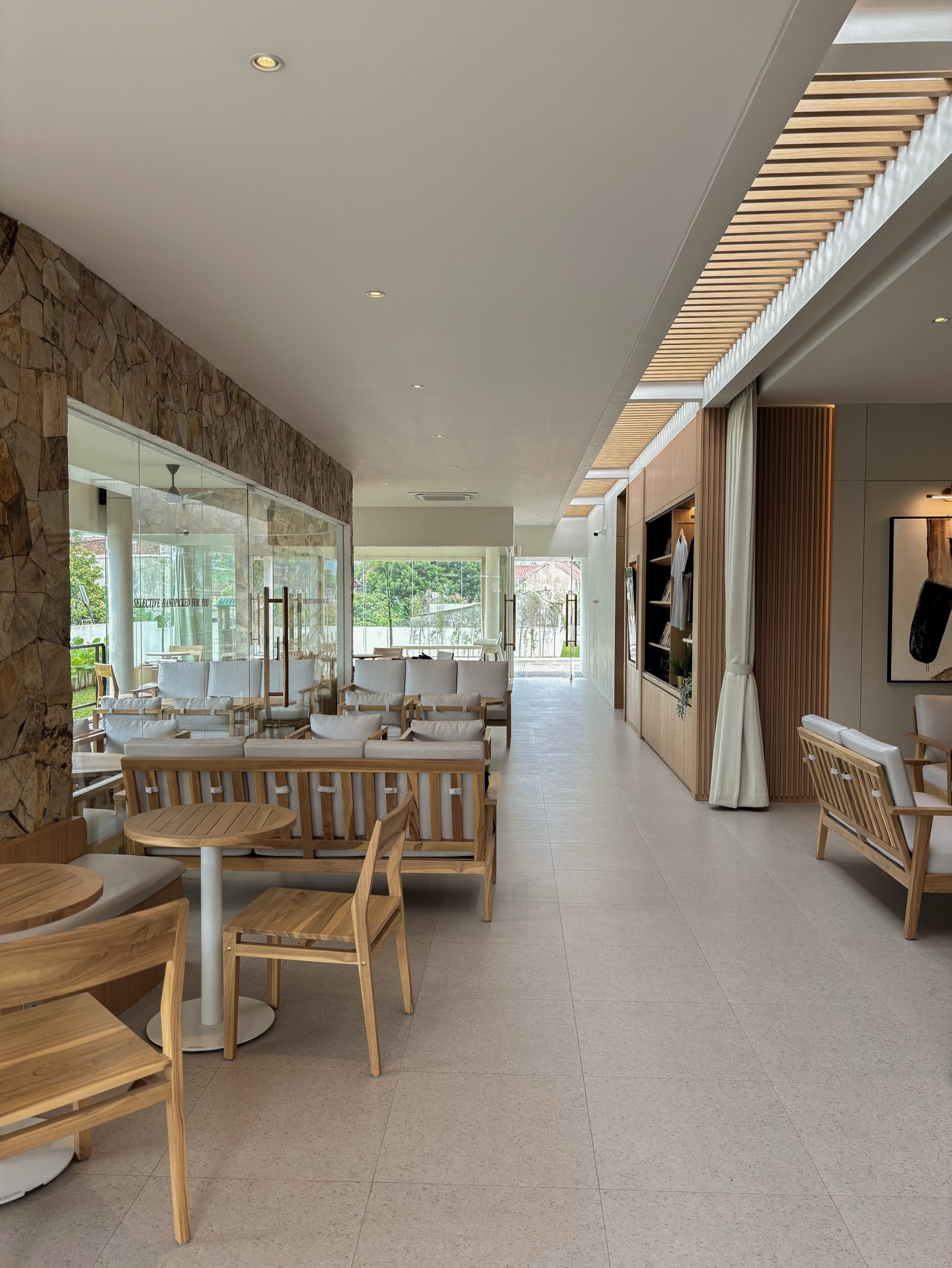 Google 4.8分？巴厘巴板这家网红咖啡店的服务让我大开眼界 2