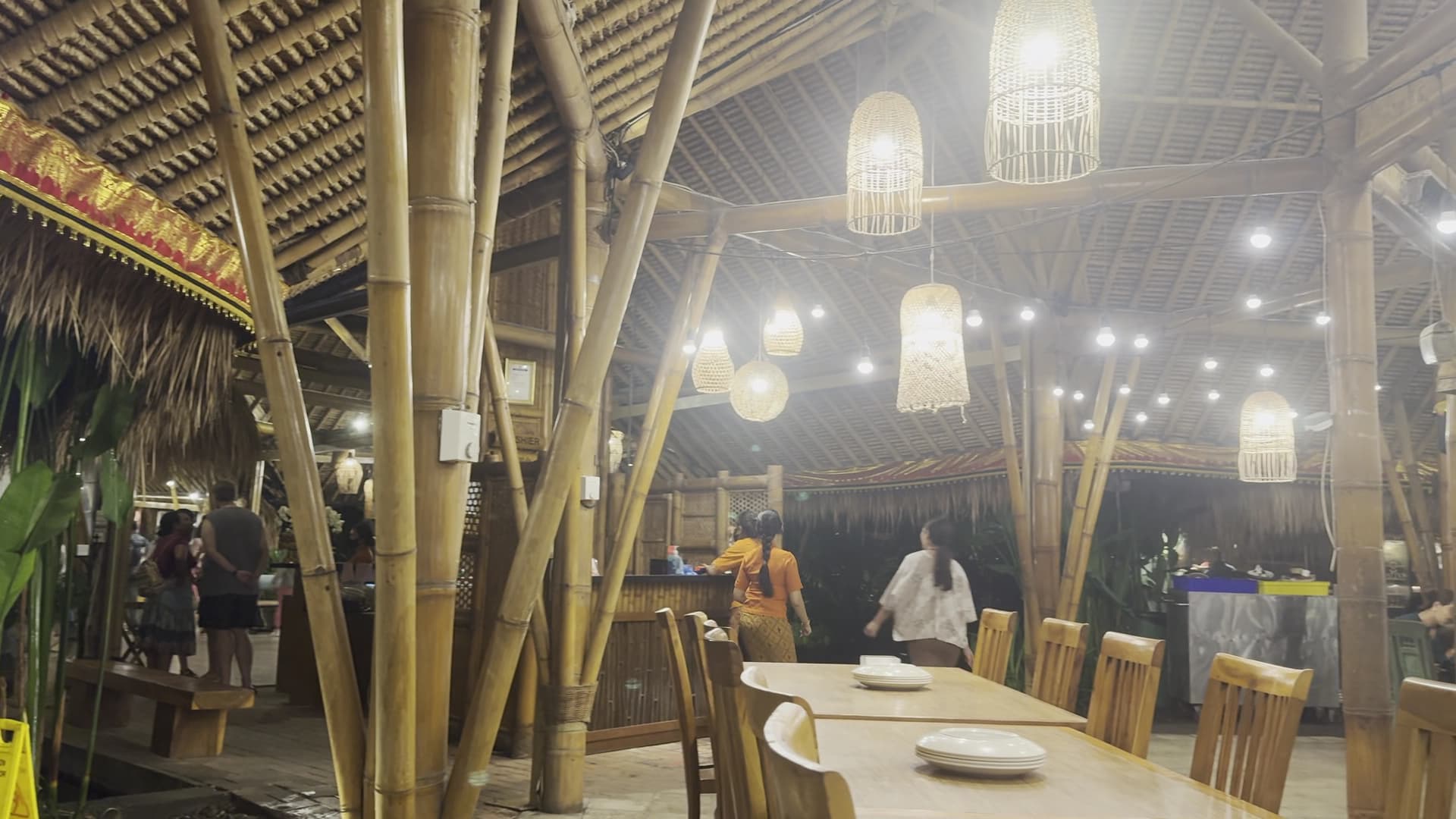 Bale Udang Mang Engking Kuta 5