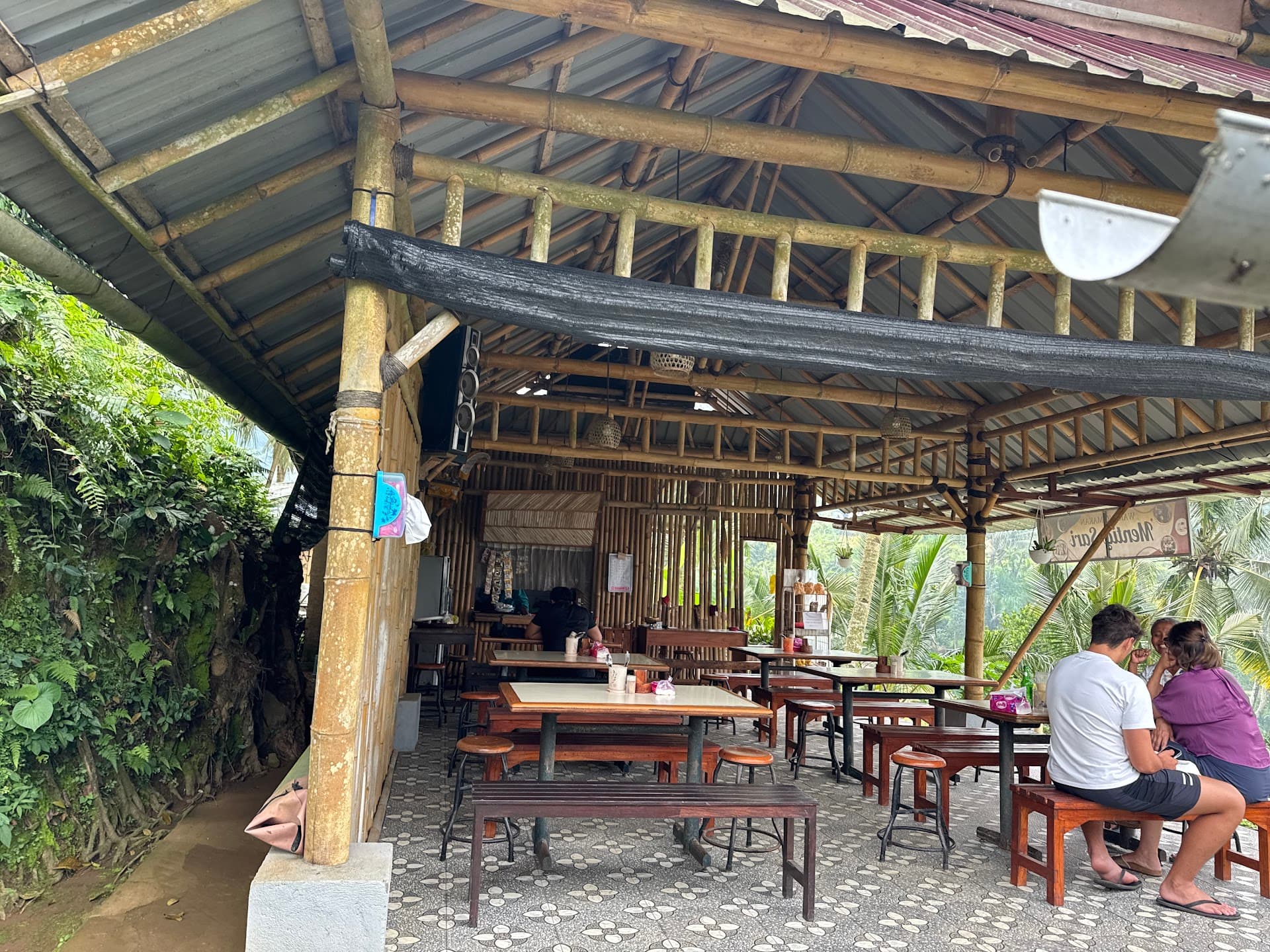 Warung Mentig Sari 1