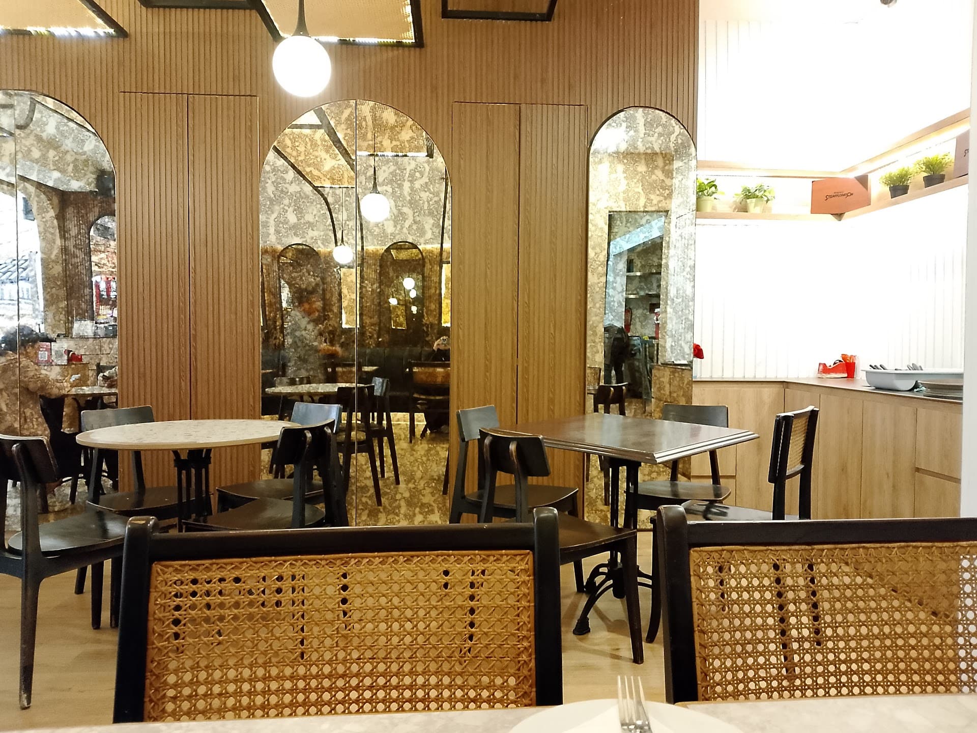 Steak Hotel by HOLYCOW! TKP Kokas 2