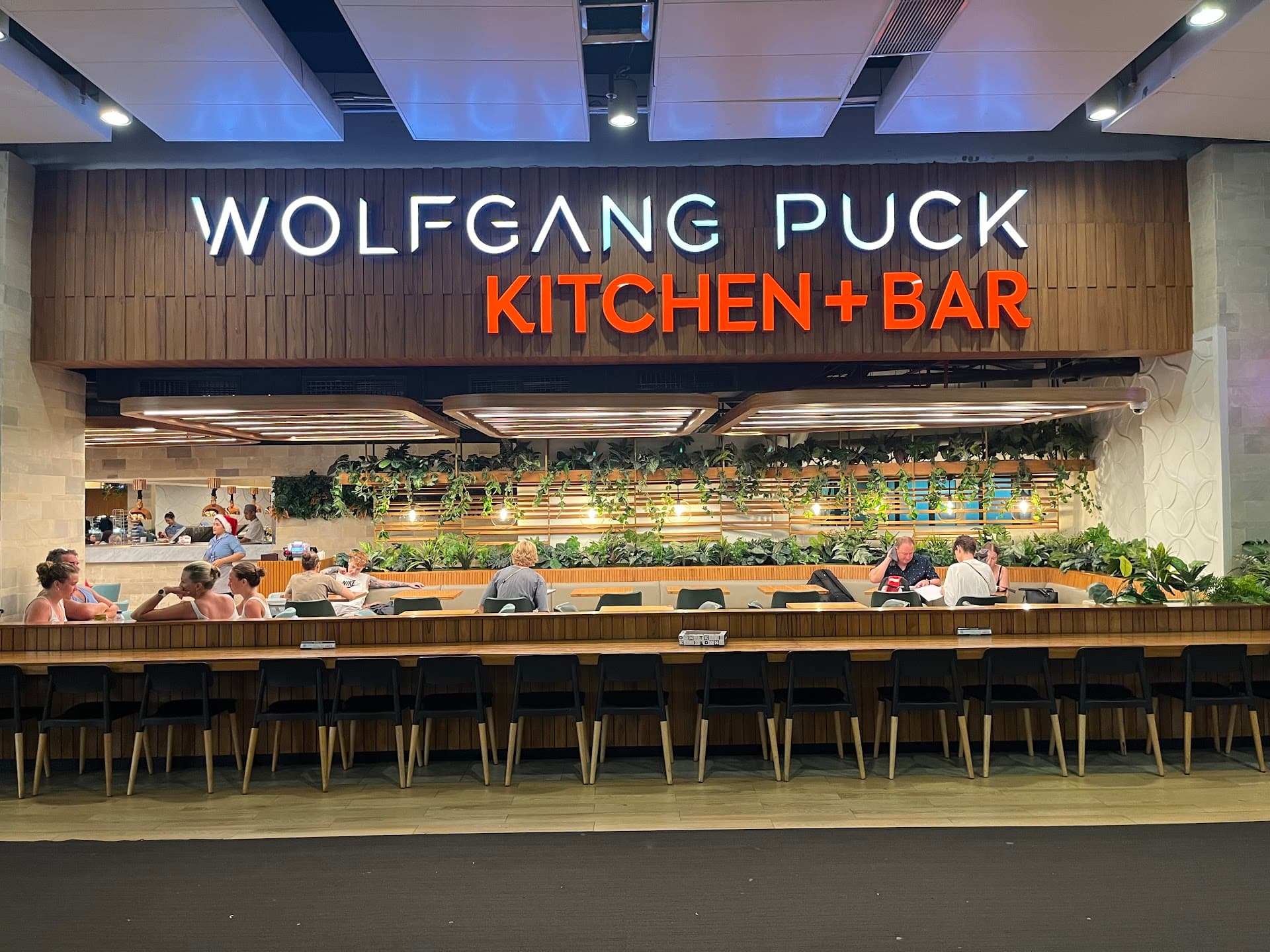 Wolfgang Puck Kitchen + Bar 1