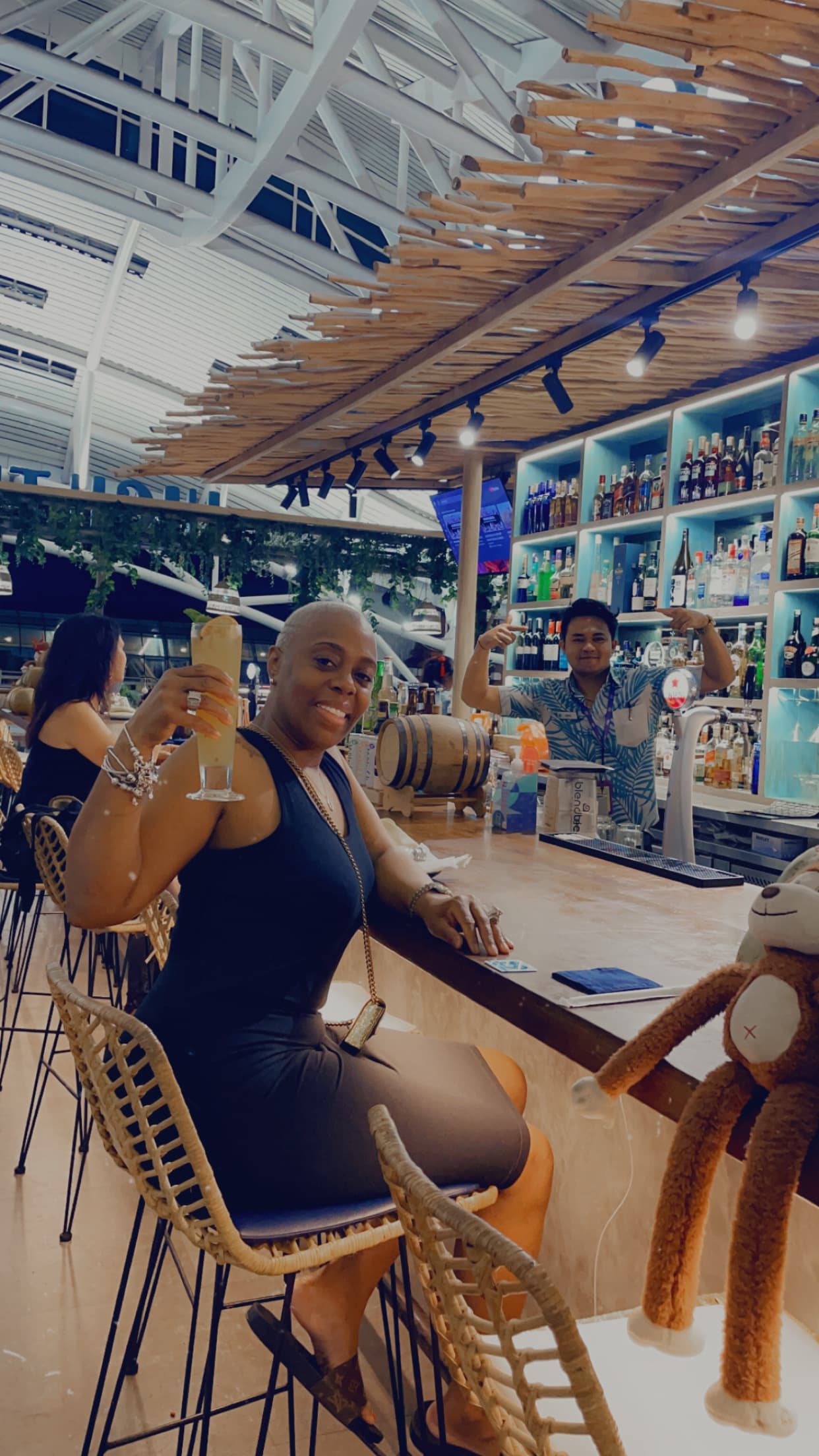 High Tide Bar - Bandar Udara Internasional I Gusti Ngurah Rai 4