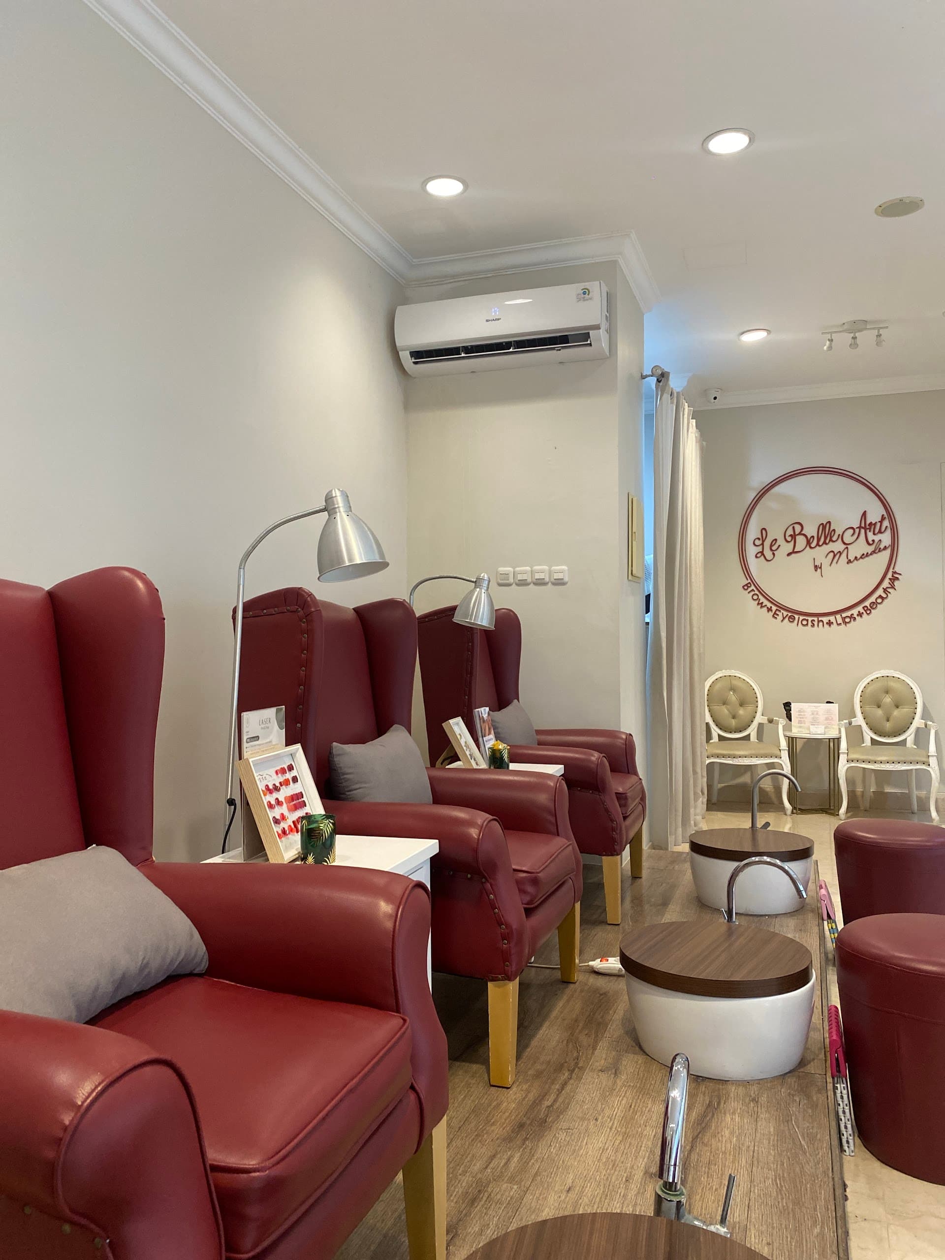 Le Belle Art Jakarta ( Eyelash, Nail Art, Waxing, Eyebrow )