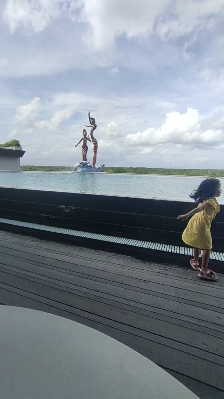 Berlin Gastro Kitchen and Pool Bar 5