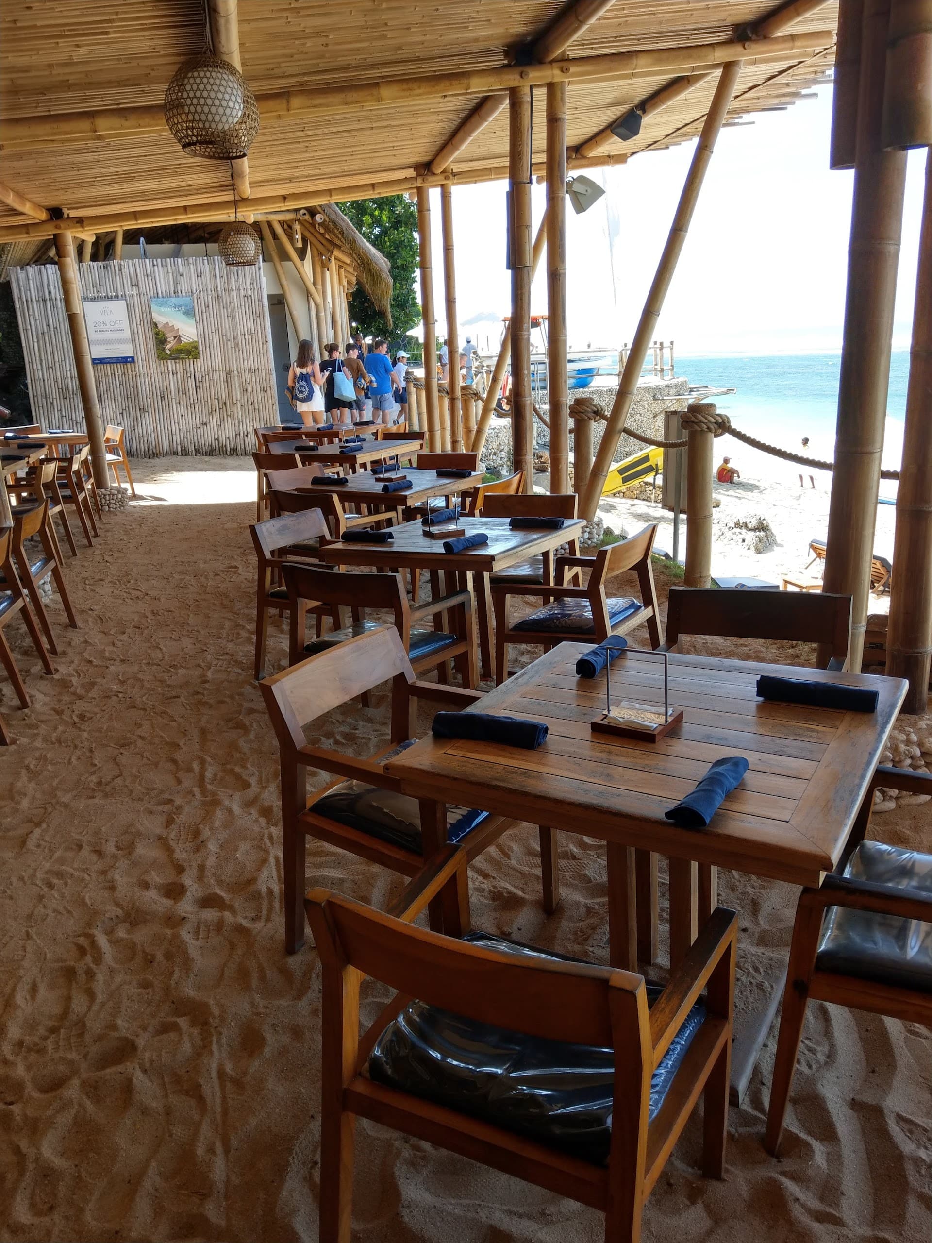 Sundays Beach Club 9