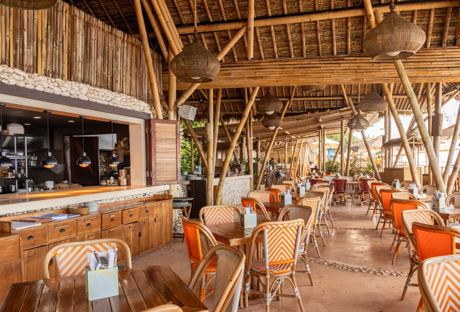 Sundays Beach Club 10