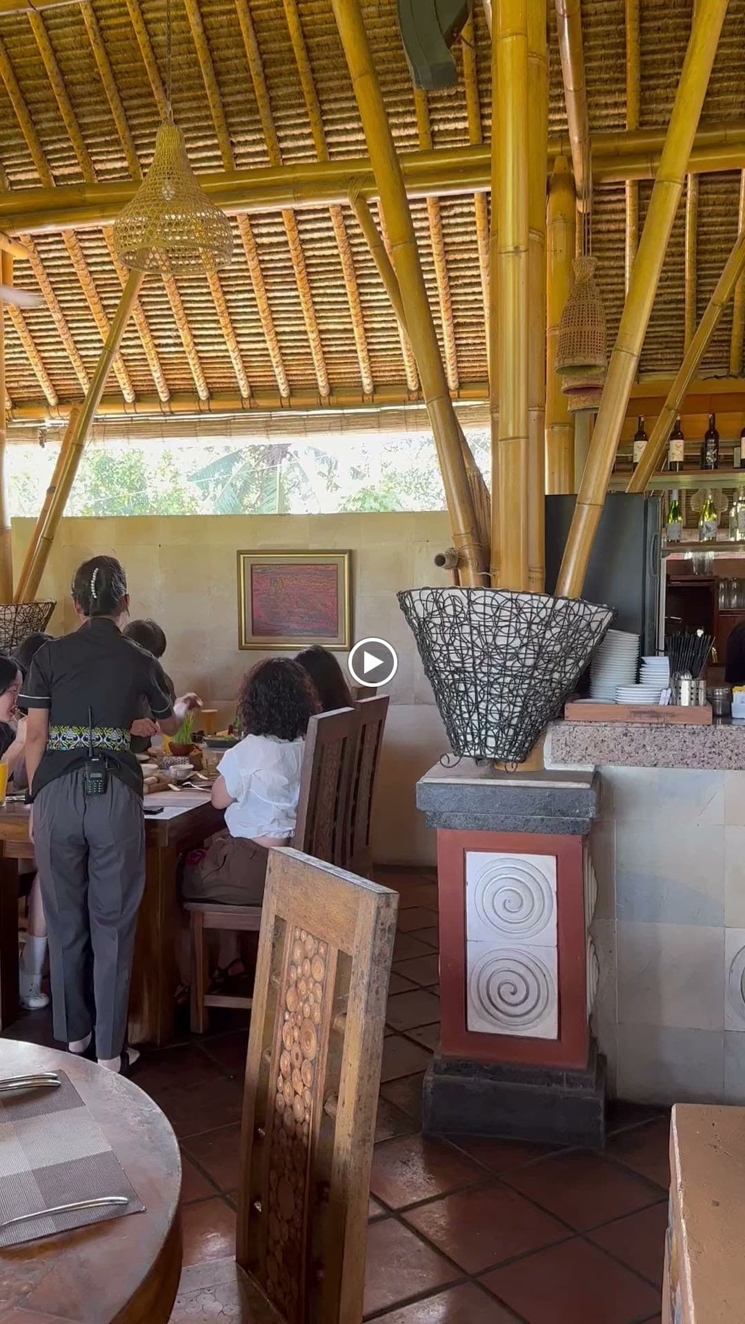 Bebek Tebasari Resto 4