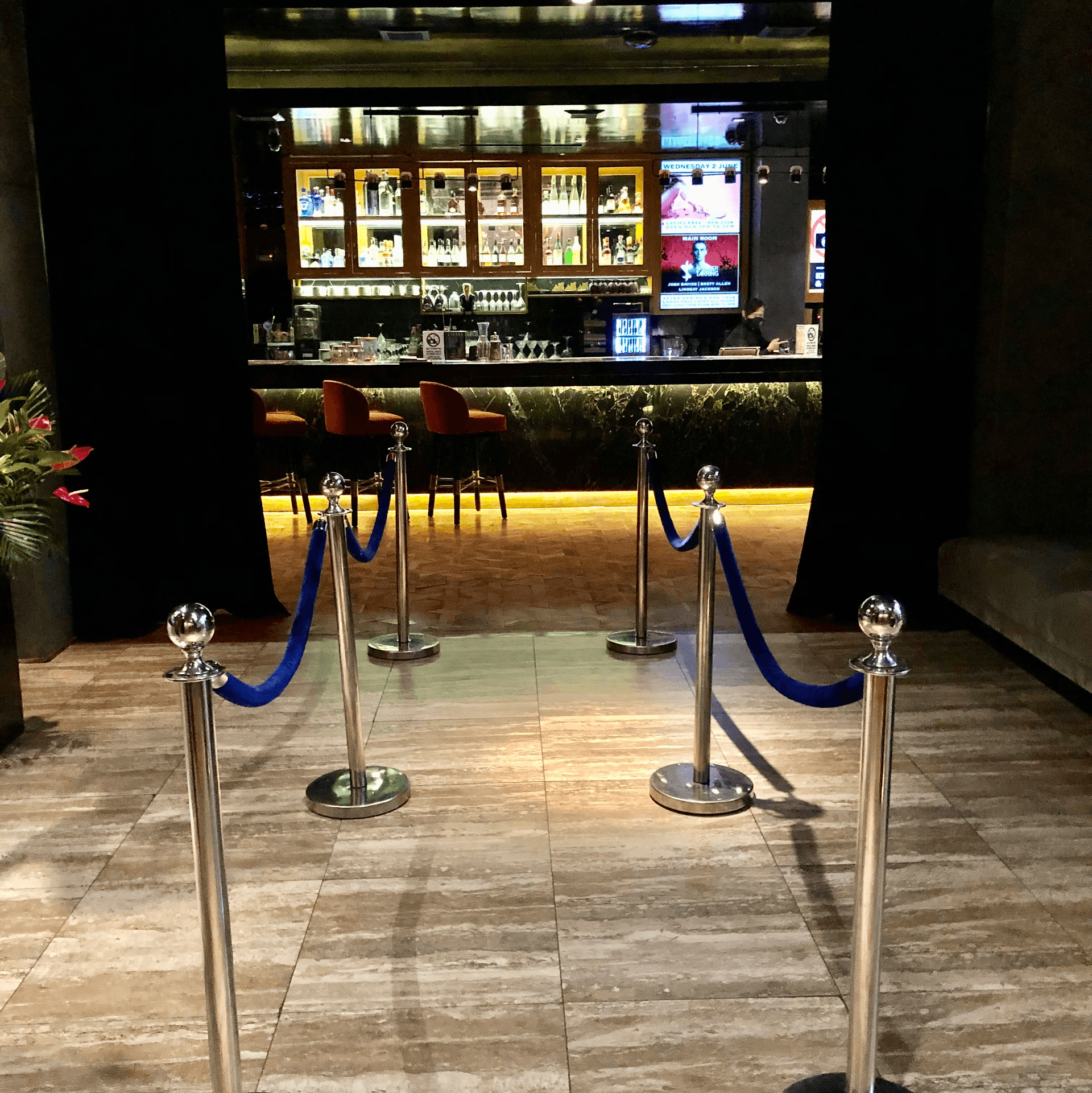 ShiShi Nightclub & Izakaya Lounge 6