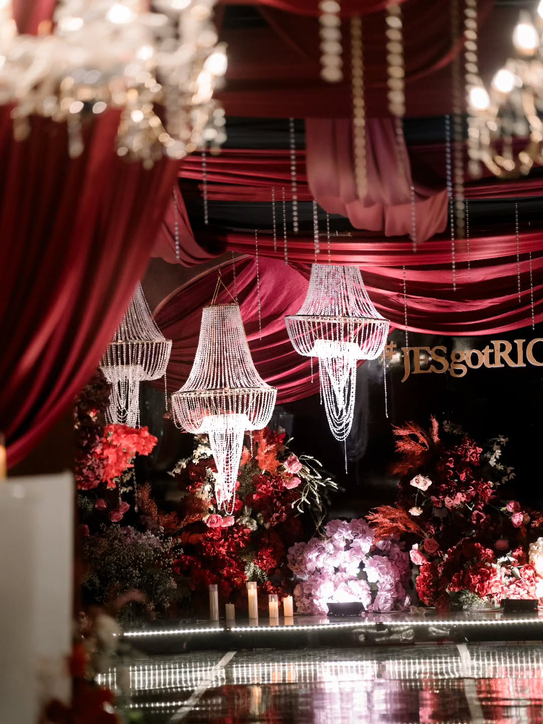 1 Million for 1kg Crab? Medan's Legendary Restaurant: Worth the Hype or a Rip-off? 5