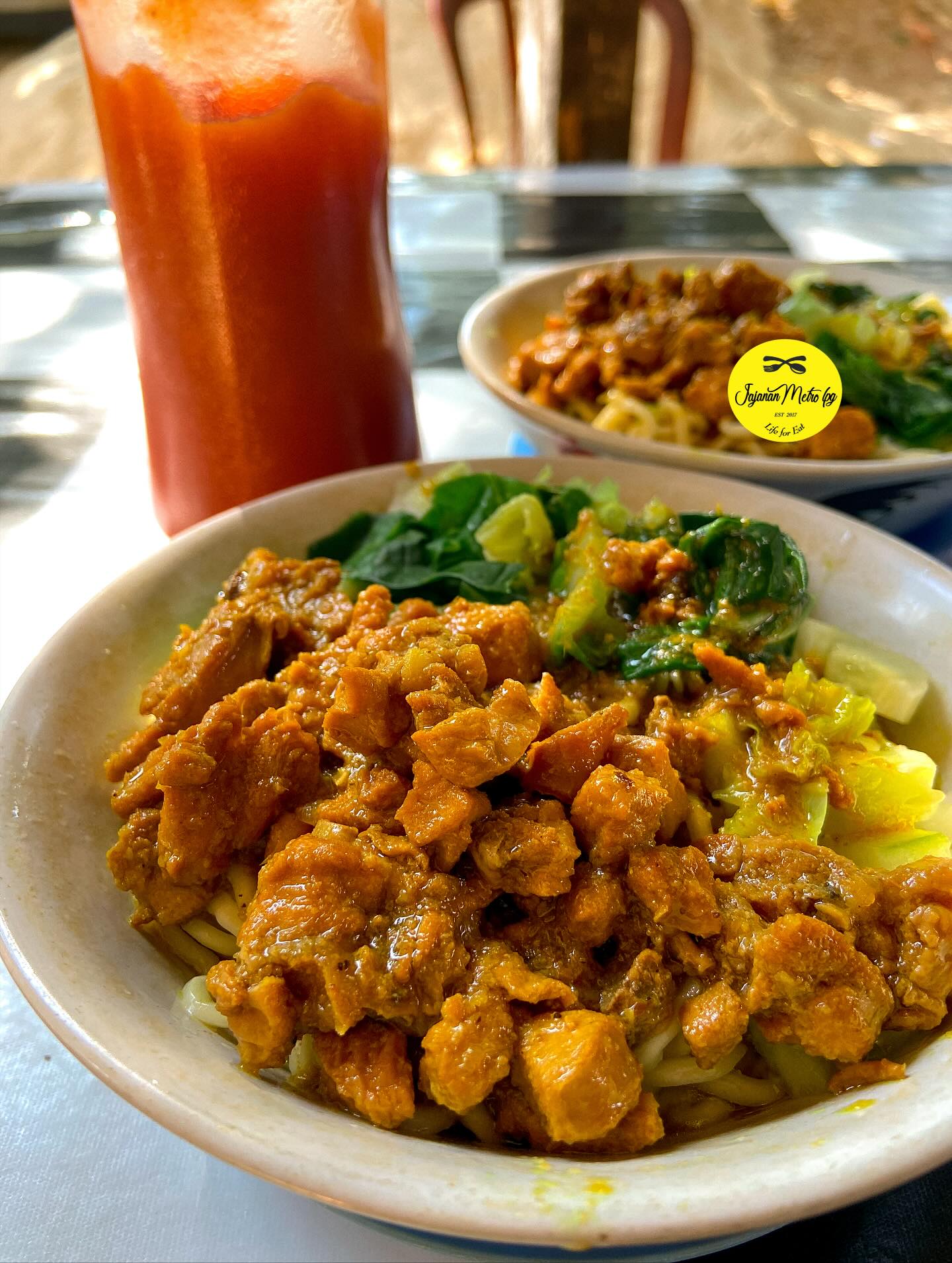 How dare this residential Bakmi in Lampung close at 2 PM? 4