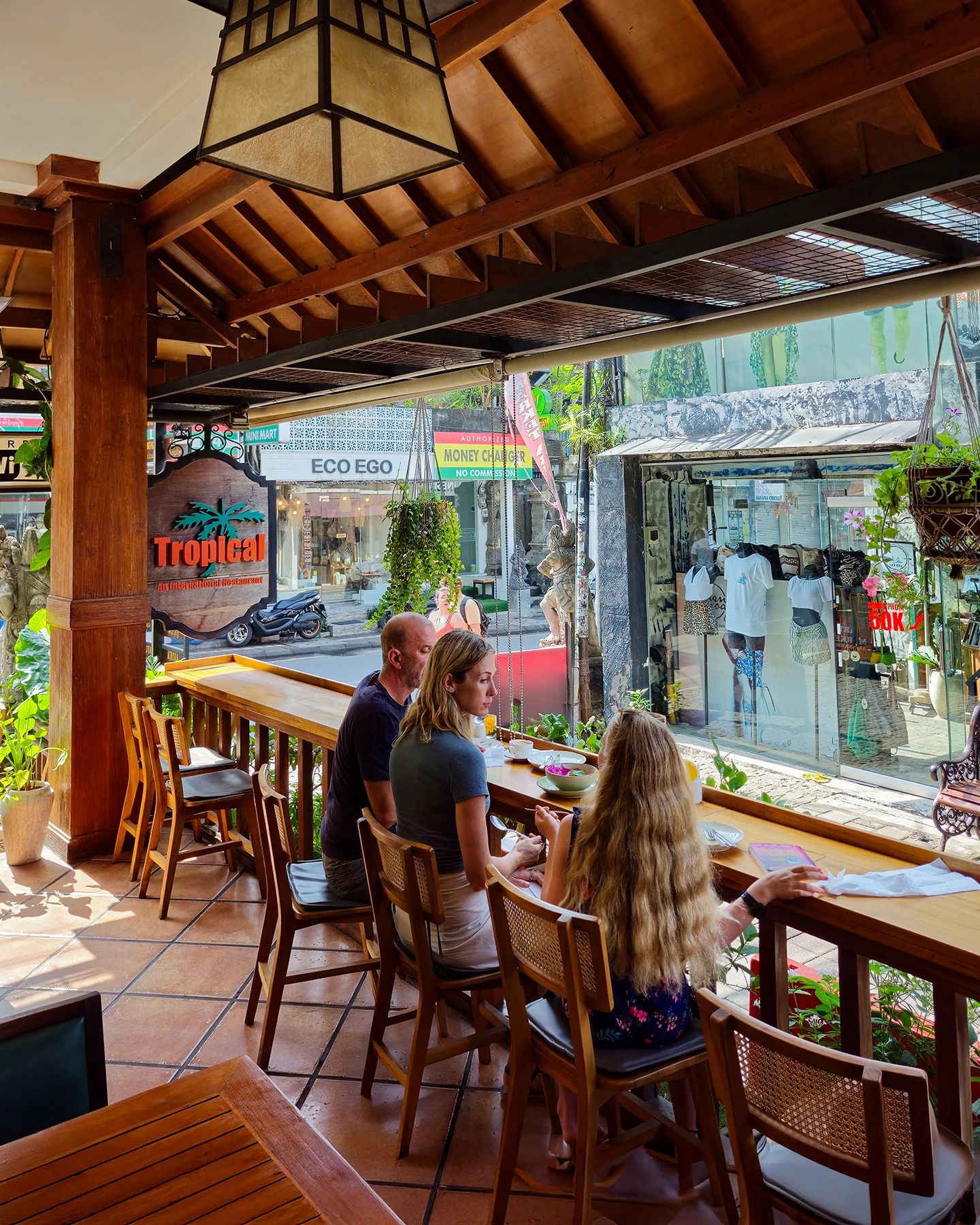 Bikin melongo! Porsi resto viral Ubud ini, rating Google-nya 4.7? 3