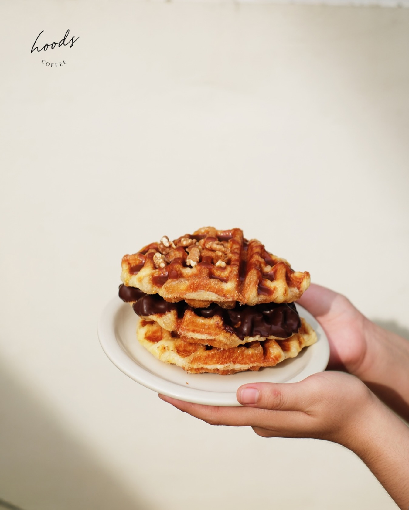 This Legendary Batam Spot is Packed with Singaporeans! Desserts are Divine, But There's a Catch