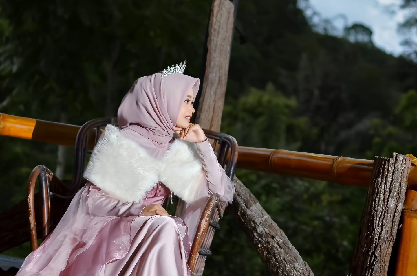 Gue 2 minggu di hutan Bukittinggi, dan anjay... ada beberapa hal yang harus gue omongin jujur.