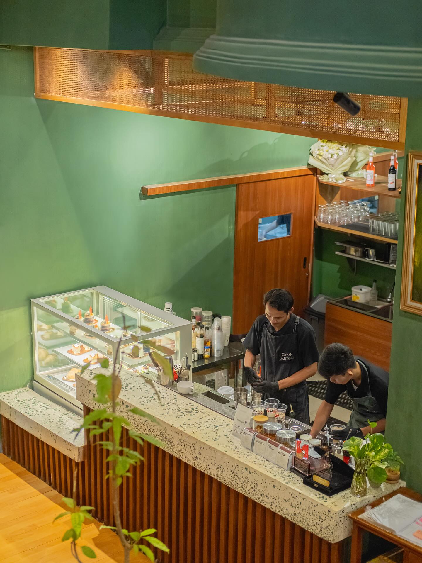 Can a 4.9-star Google rating be a trap? I've already checked out this heavenly garden in Lampung for you. 6