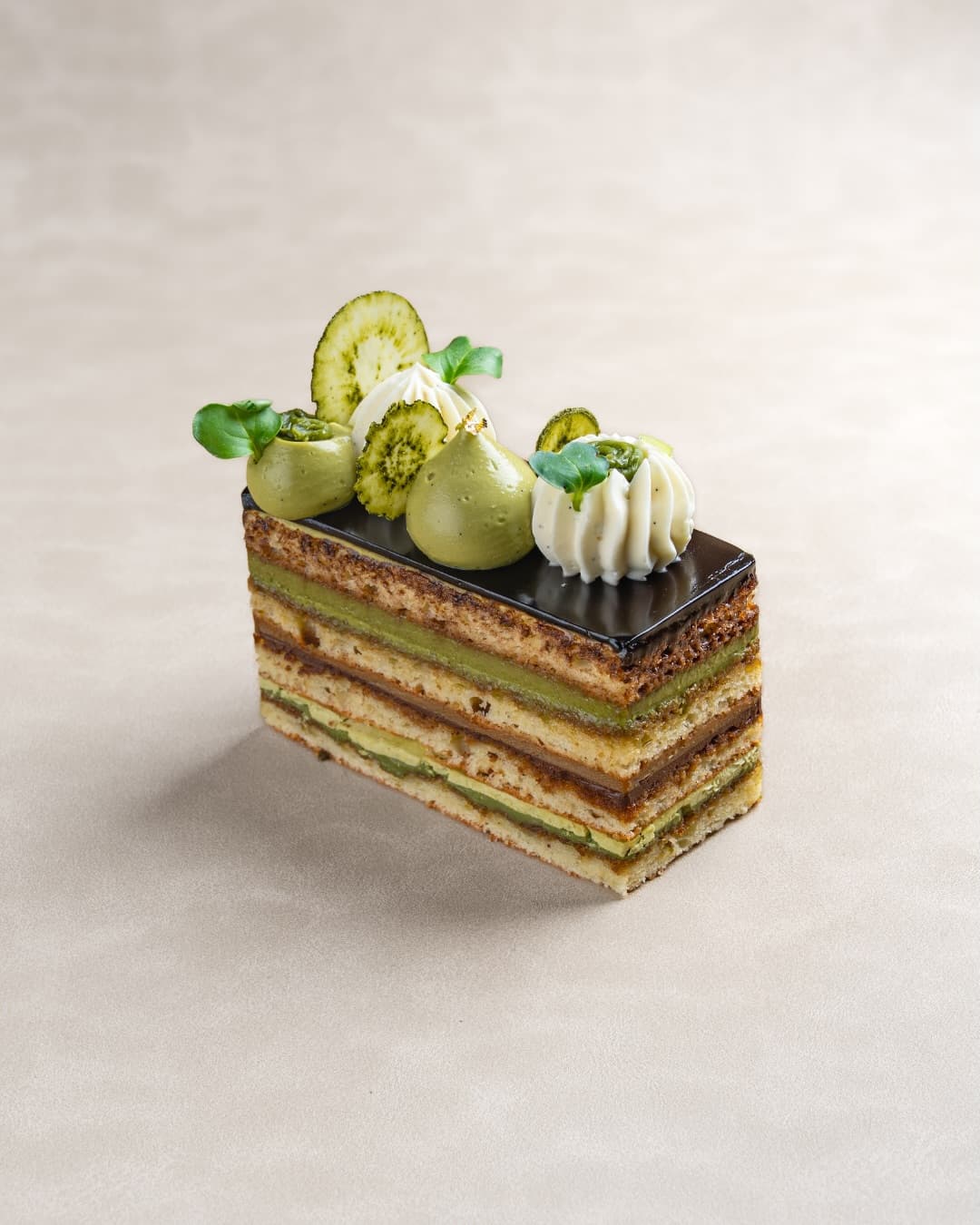 Google 4.9分就这?雅加达FLOR真实吐槽局 4