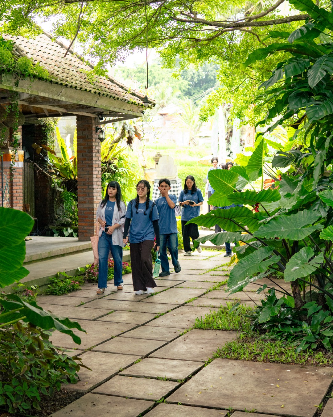 Restoran sawah Bali ini, selain buat foto-foto doang, ada apa lagi sih? 3