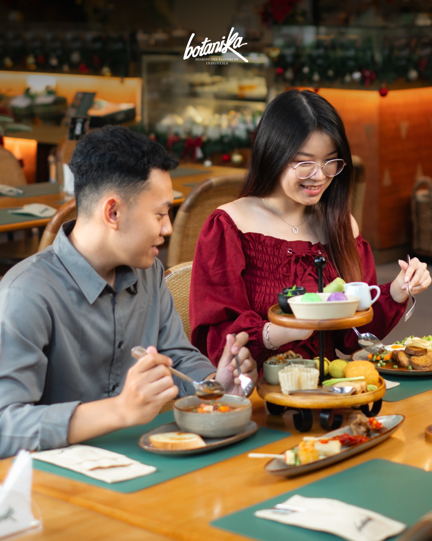 Good vibes, good Indonesian food? I put this internet-famous Surabaya spot to the test for you!