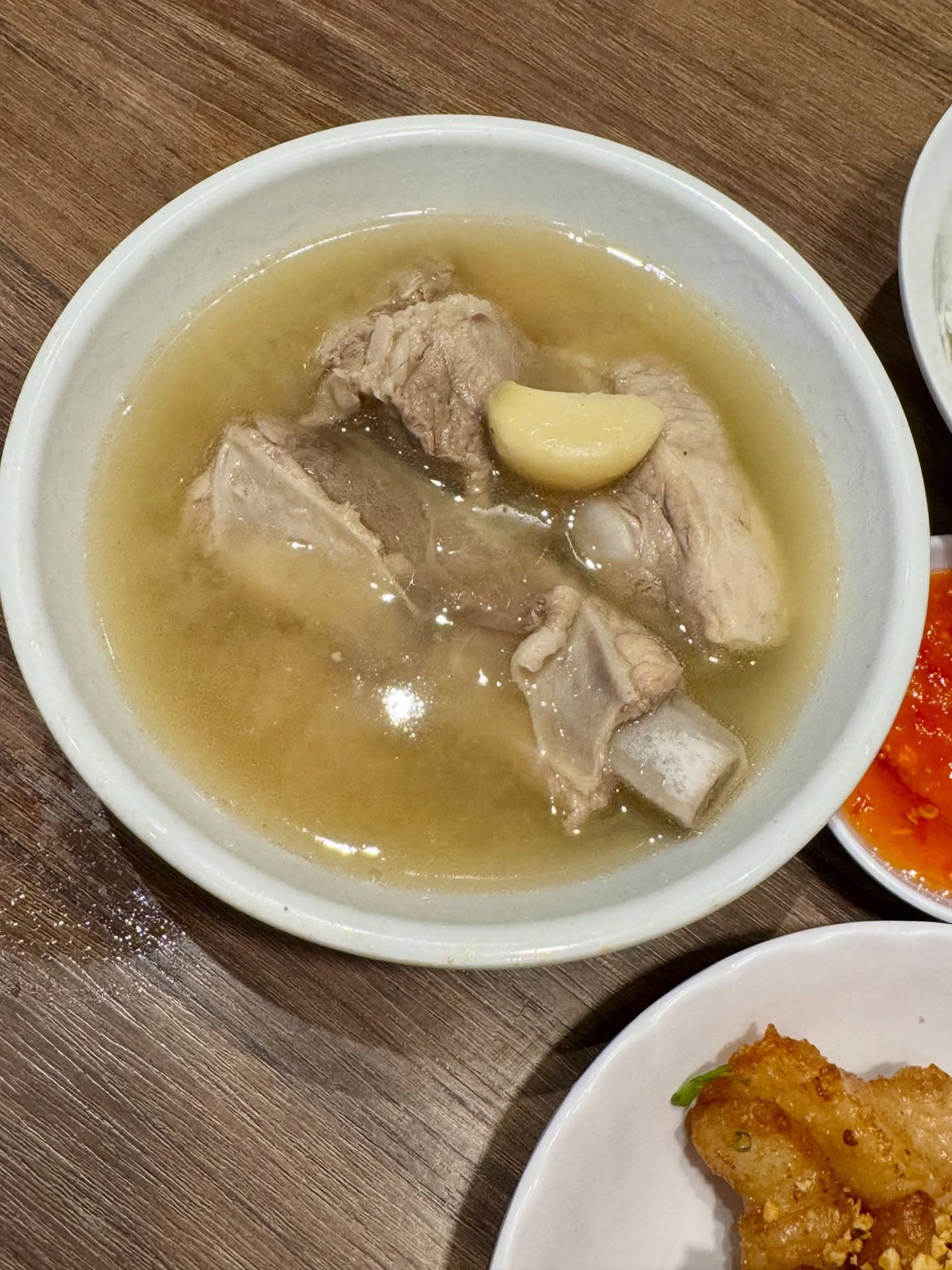 Anjay, gak usah ke Singapura lagi! Kuah Bakut Teh di Jakarta ini lebih mantap dari dagingnya 2