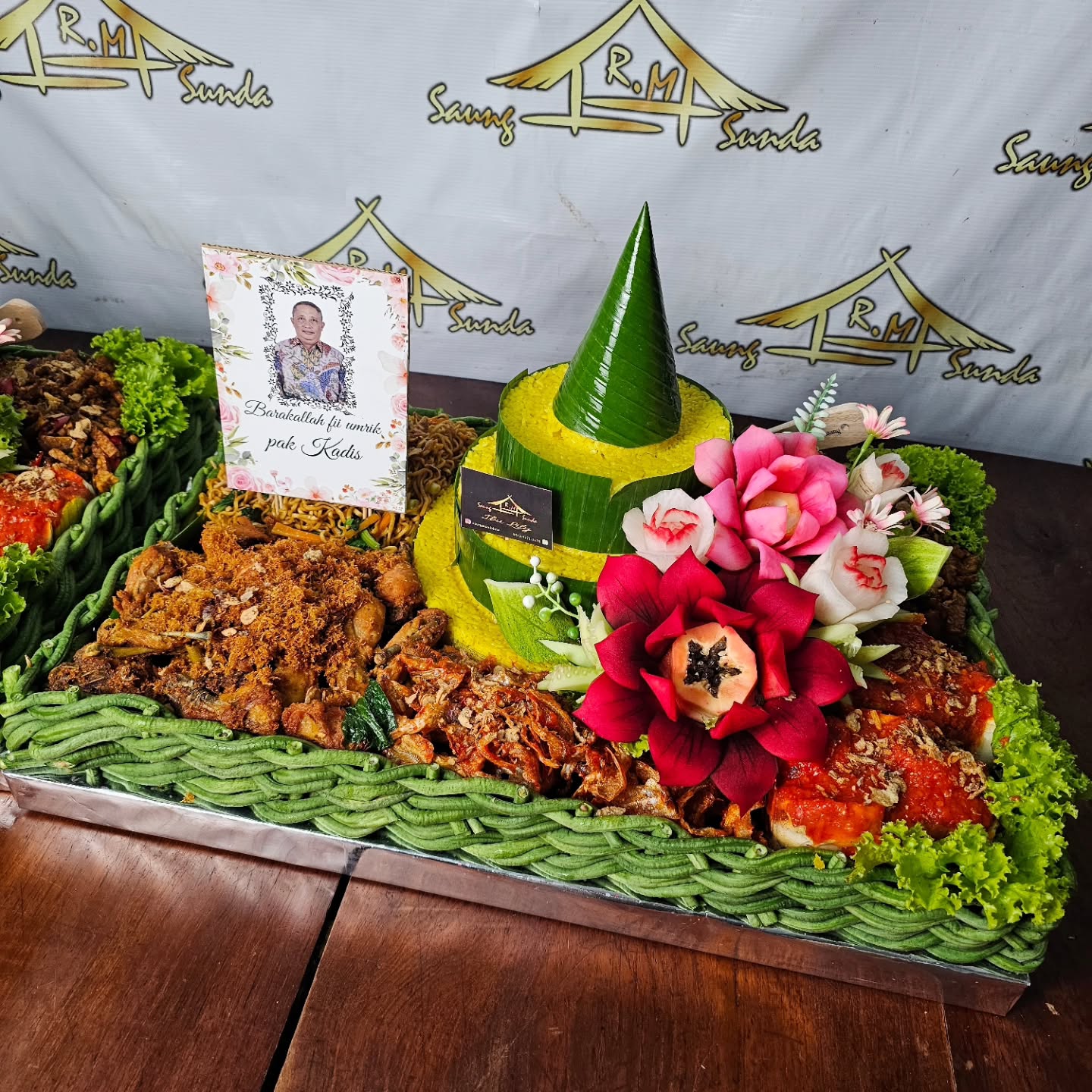 4.9高分的巽他菜,就这?音乐比菜还正宗? 4