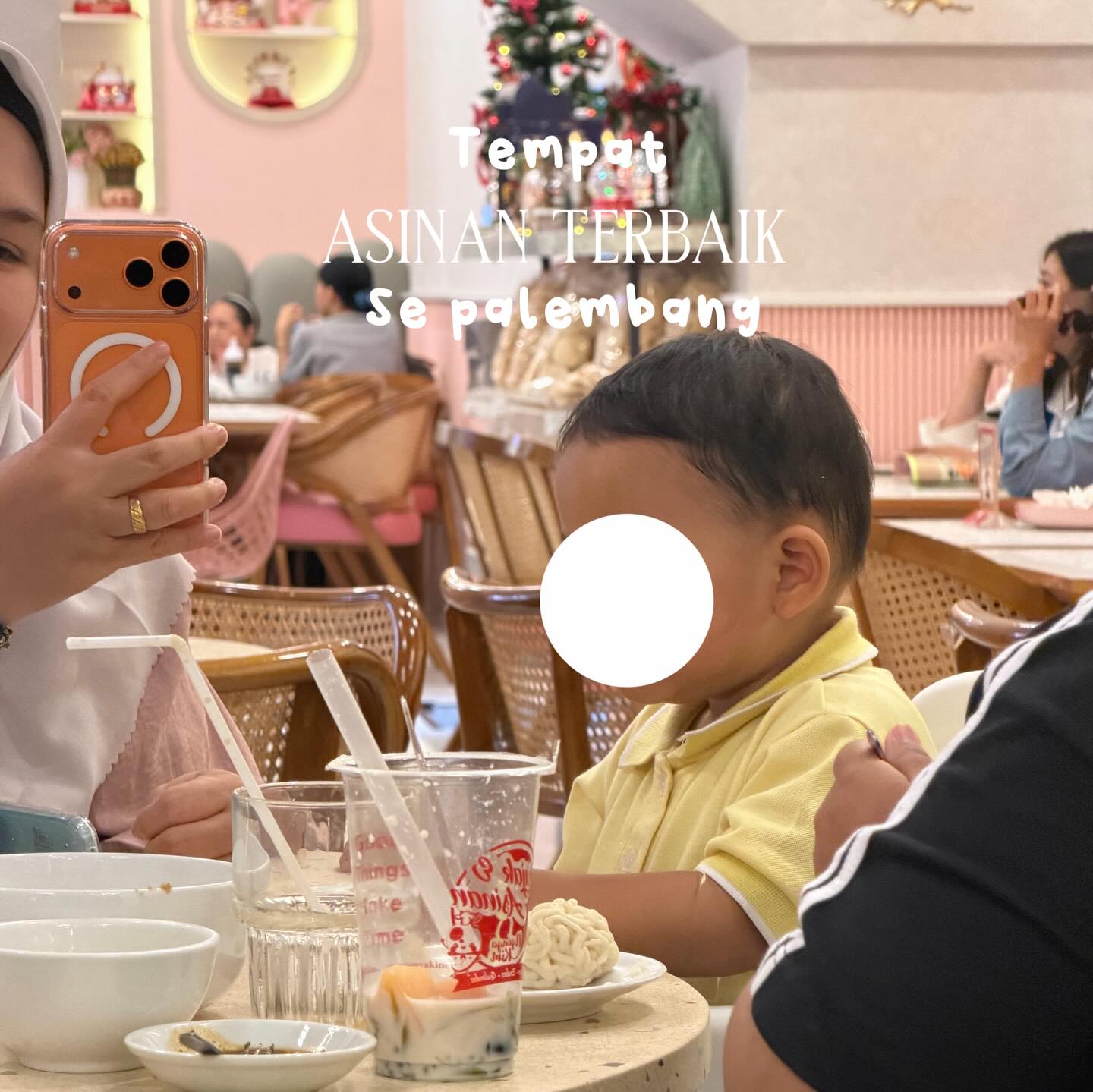 I almost got squished out of shape for Palembang's #1 Asinan… 3